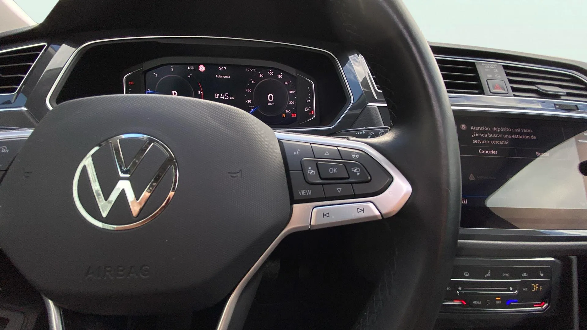 Volkswagen Tiguan Life 2.0 TDI DSG - foto 18