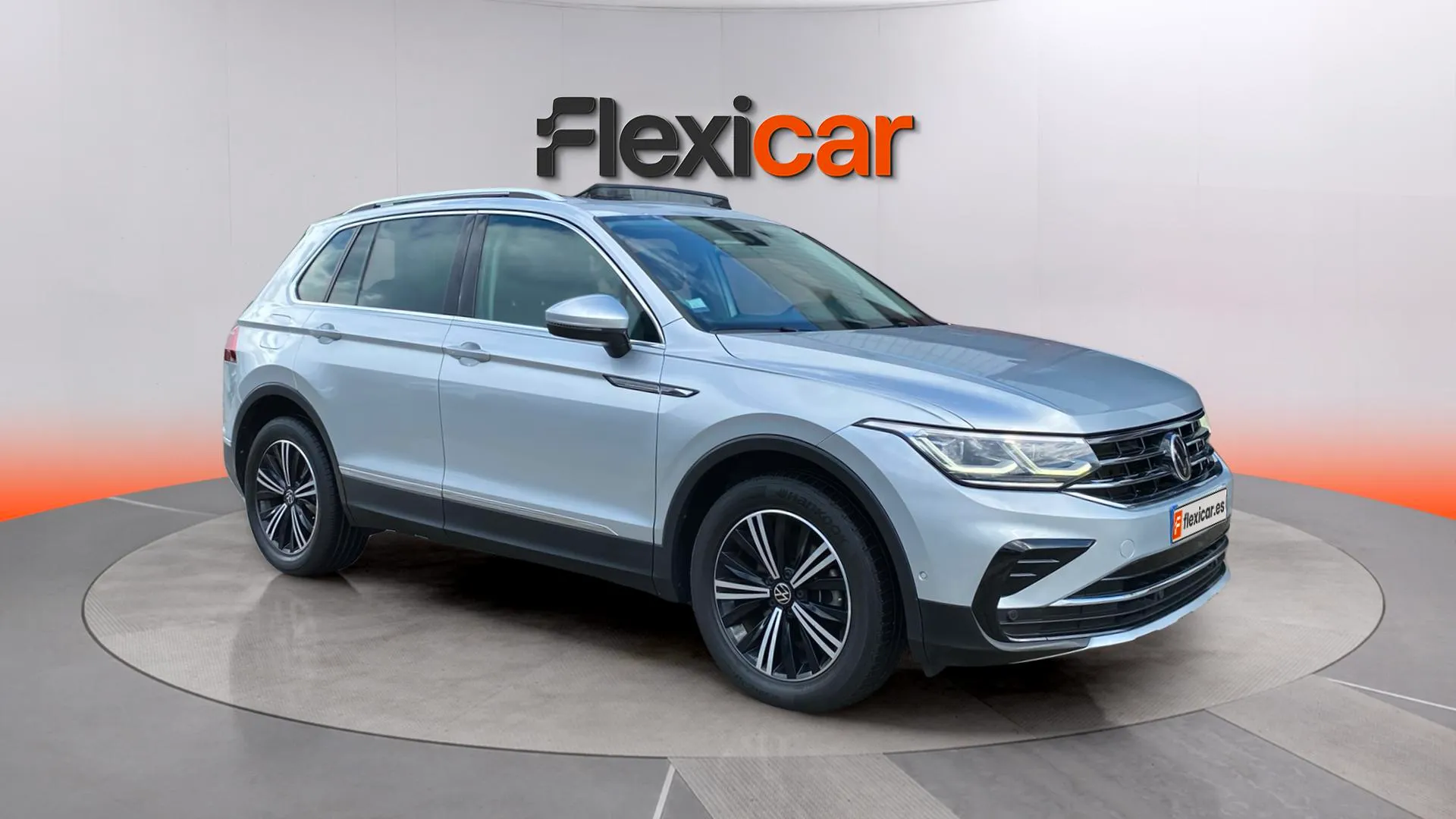 Volkswagen Tiguan Life 2.0 TDI DSG - foto 1