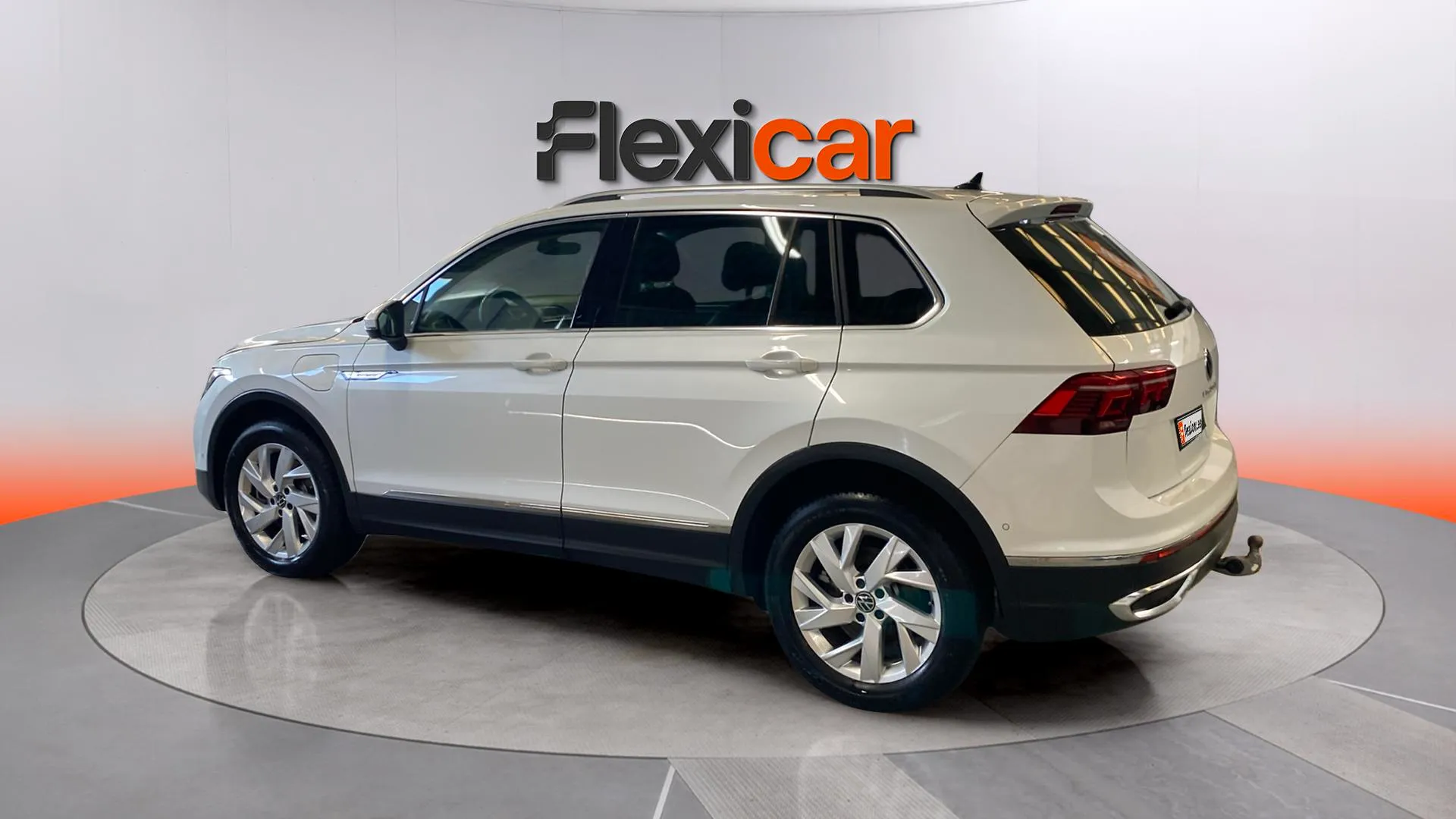 Volkswagen Tiguan Life 1.4 TSI eHybrid DSG - foto 4