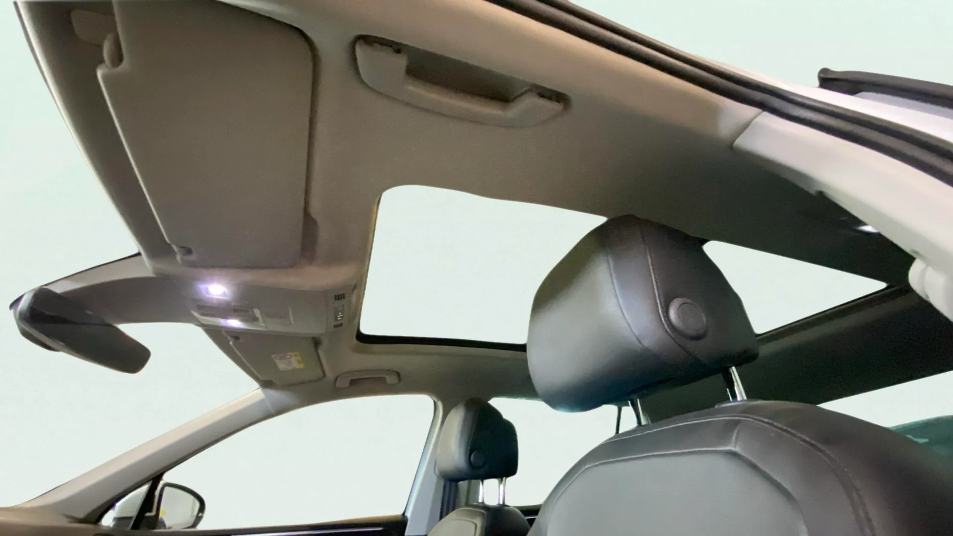 Volkswagen Tiguan Life 1.4 TSI eHybrid DSG - foto 23