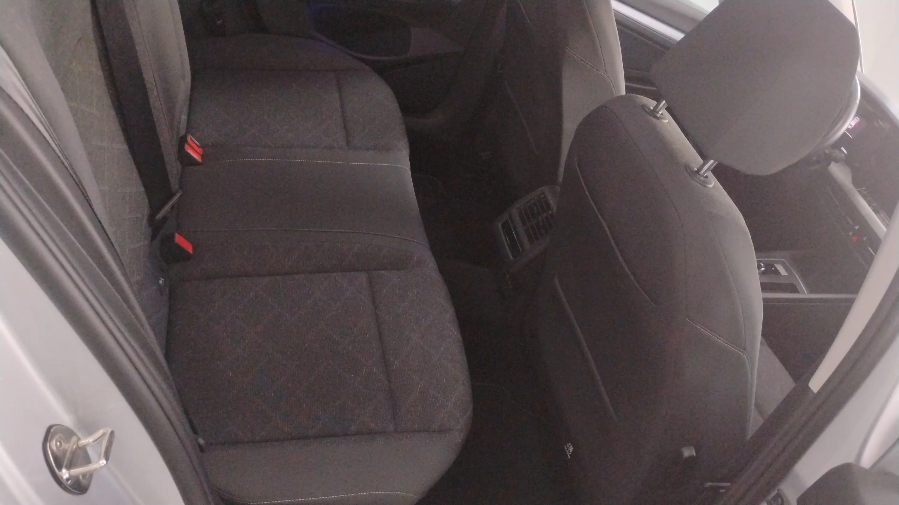 Volkswagen Golf 2.0 TDI DSG Variant - foto 18