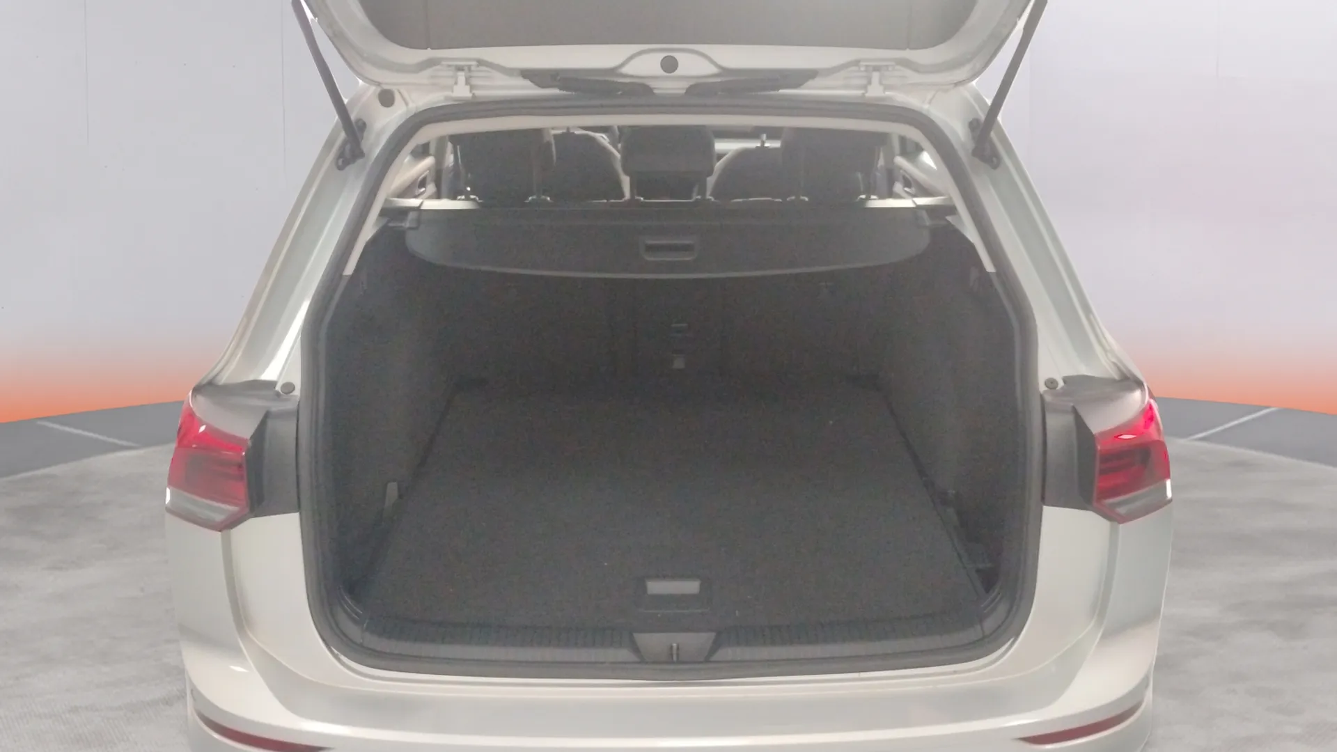 Volkswagen Golf 2.0 TDI DSG Variant - foto 25