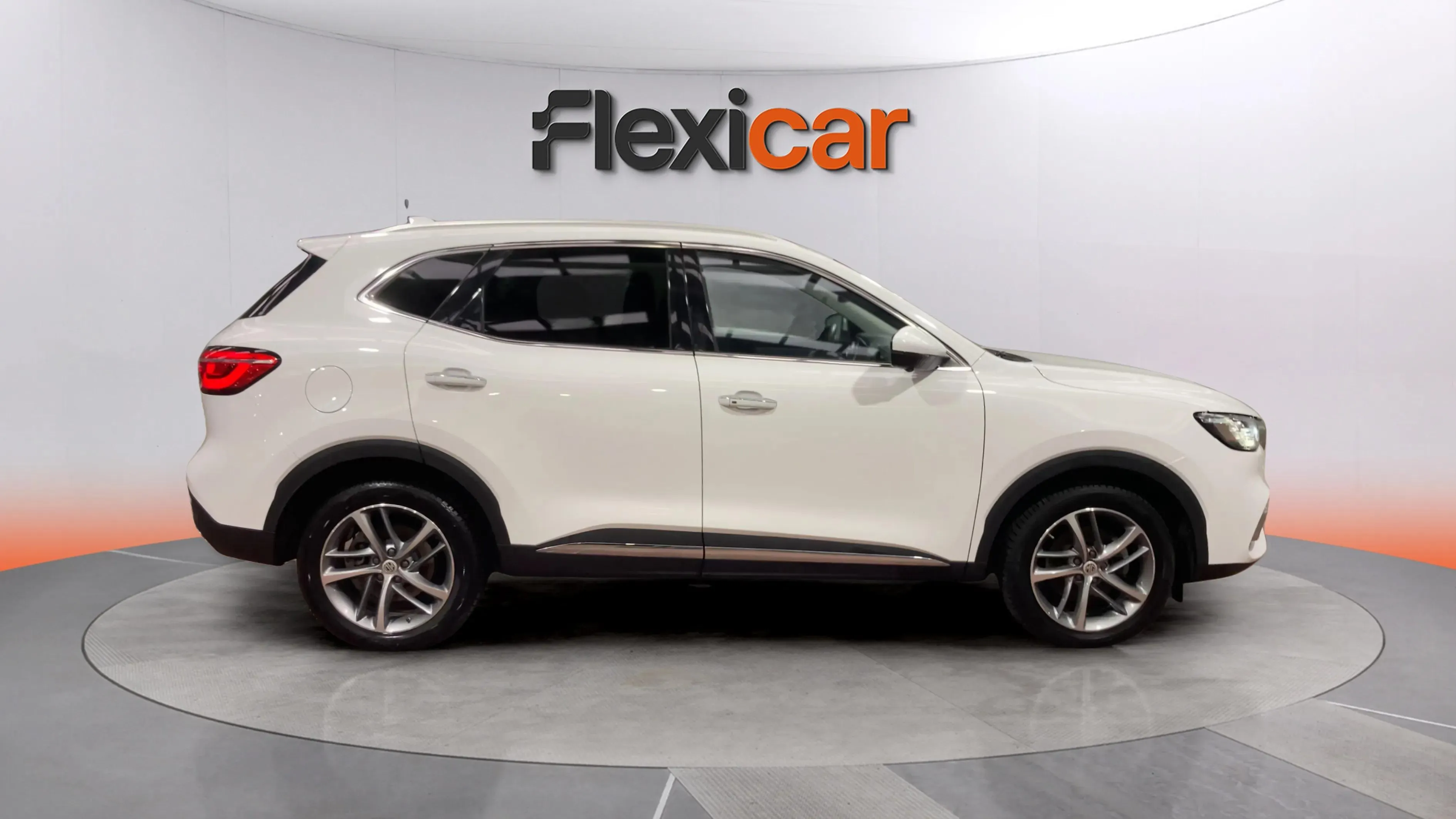 MG HS 1.5T-GDI PHEV Luxury - foto 5