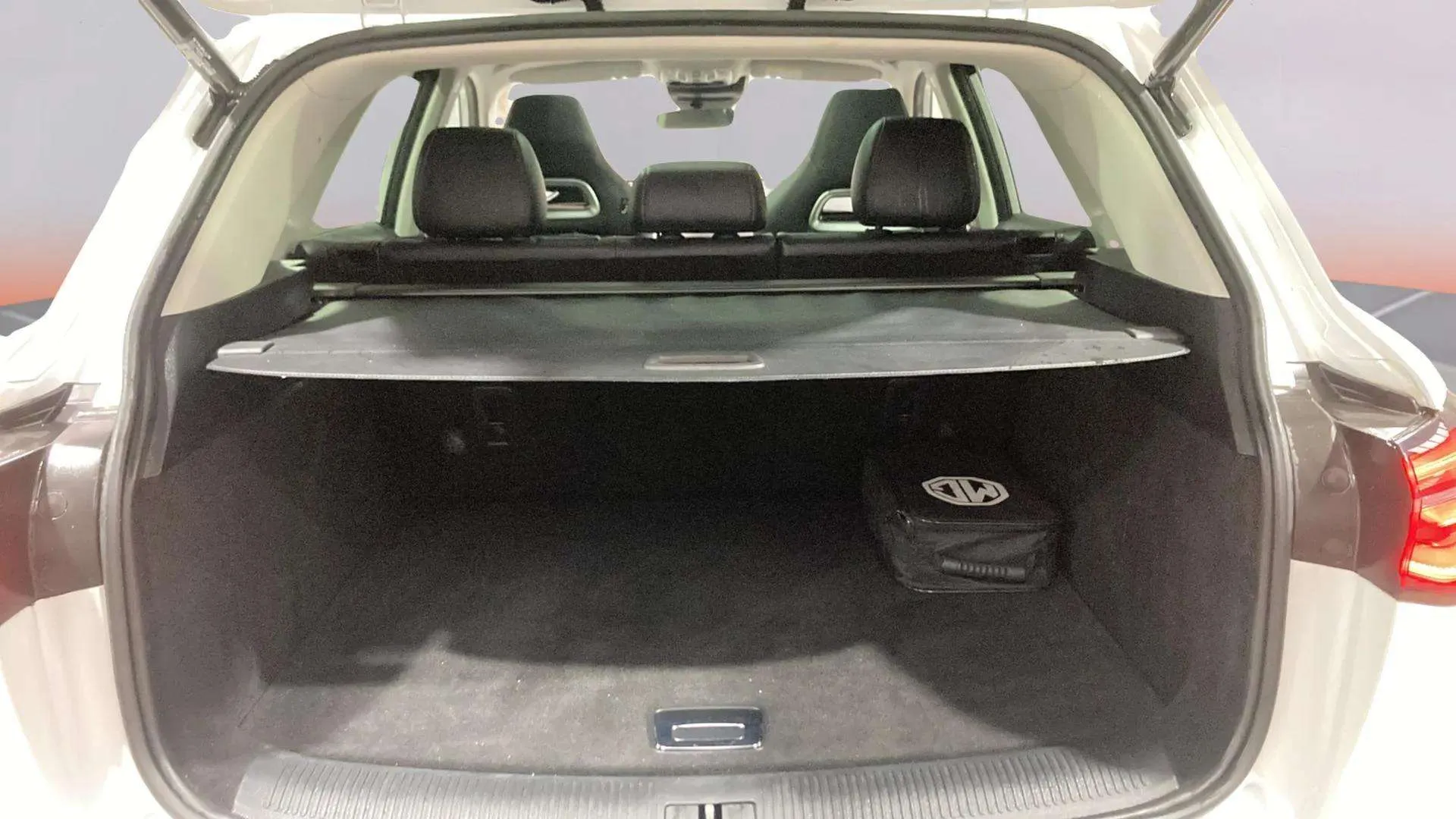 MG HS 1.5T-GDI PHEV Luxury - foto 29