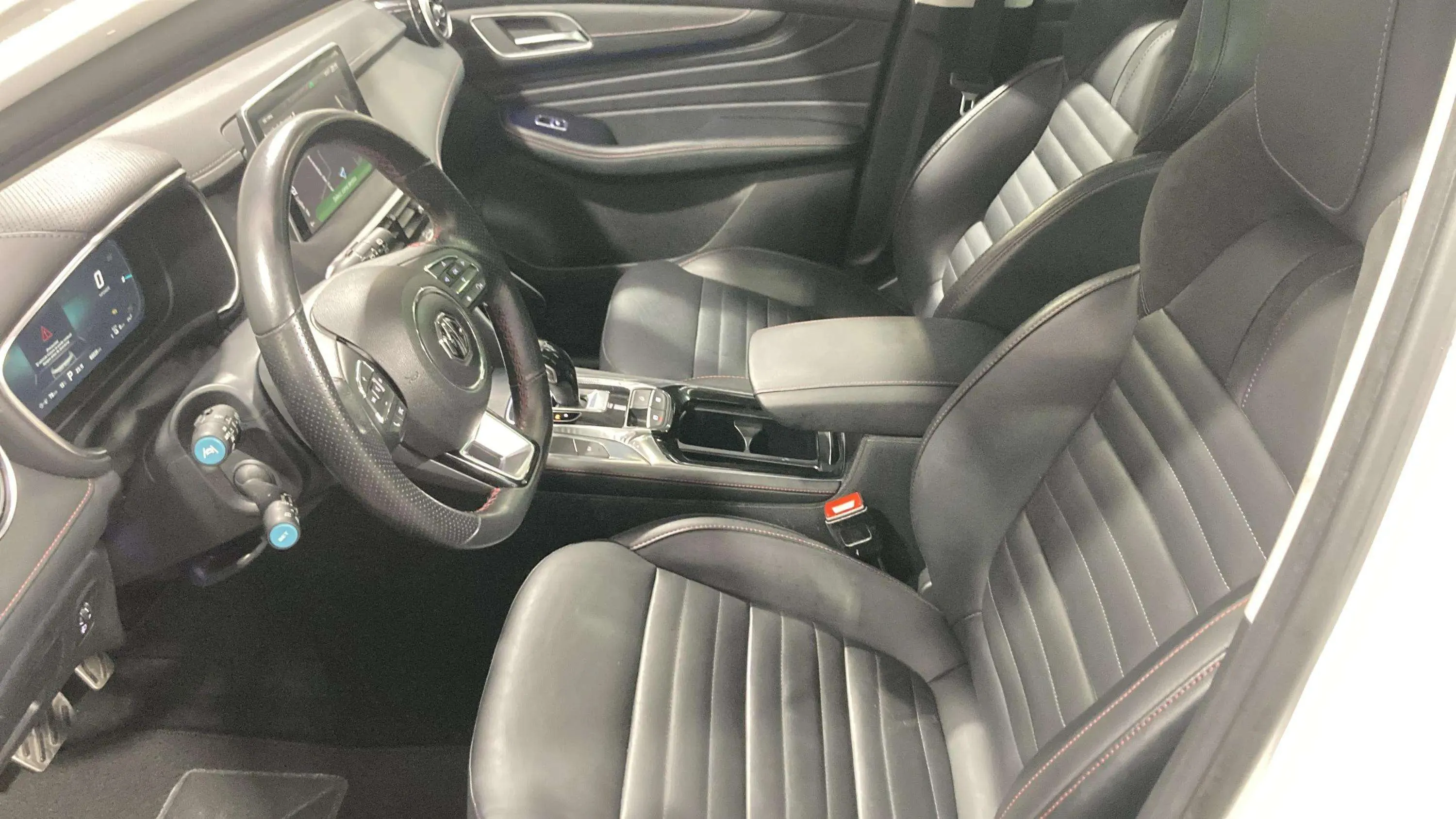 MG HS 1.5T-GDI PHEV Luxury - foto 21