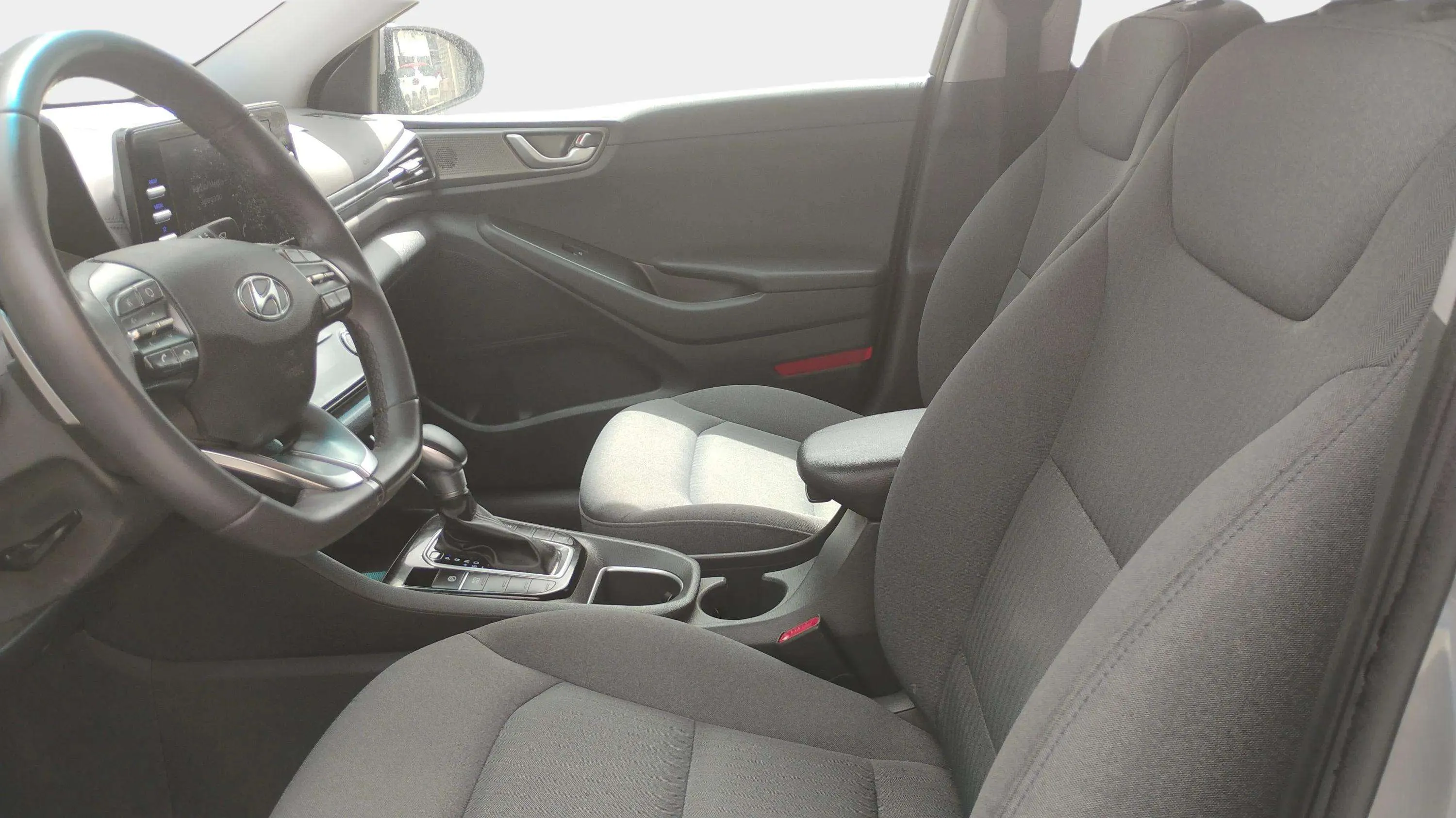 Hyundai Ioniq 1.6 GDI PHEV Klass DCT - foto 10
