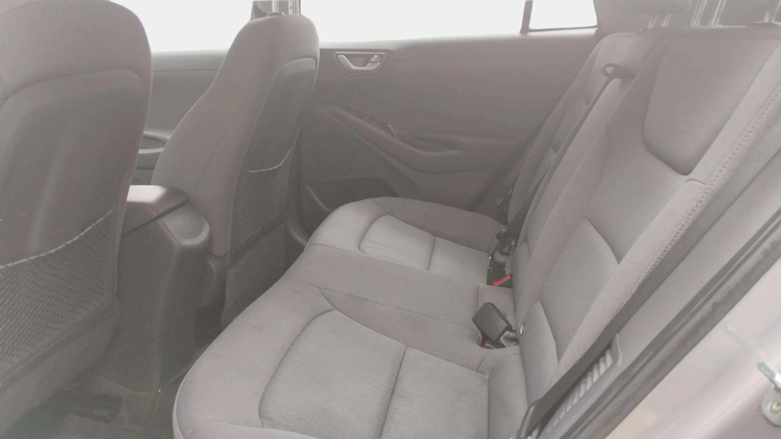 Hyundai Ioniq 1.6 GDI PHEV Klass DCT - foto 11