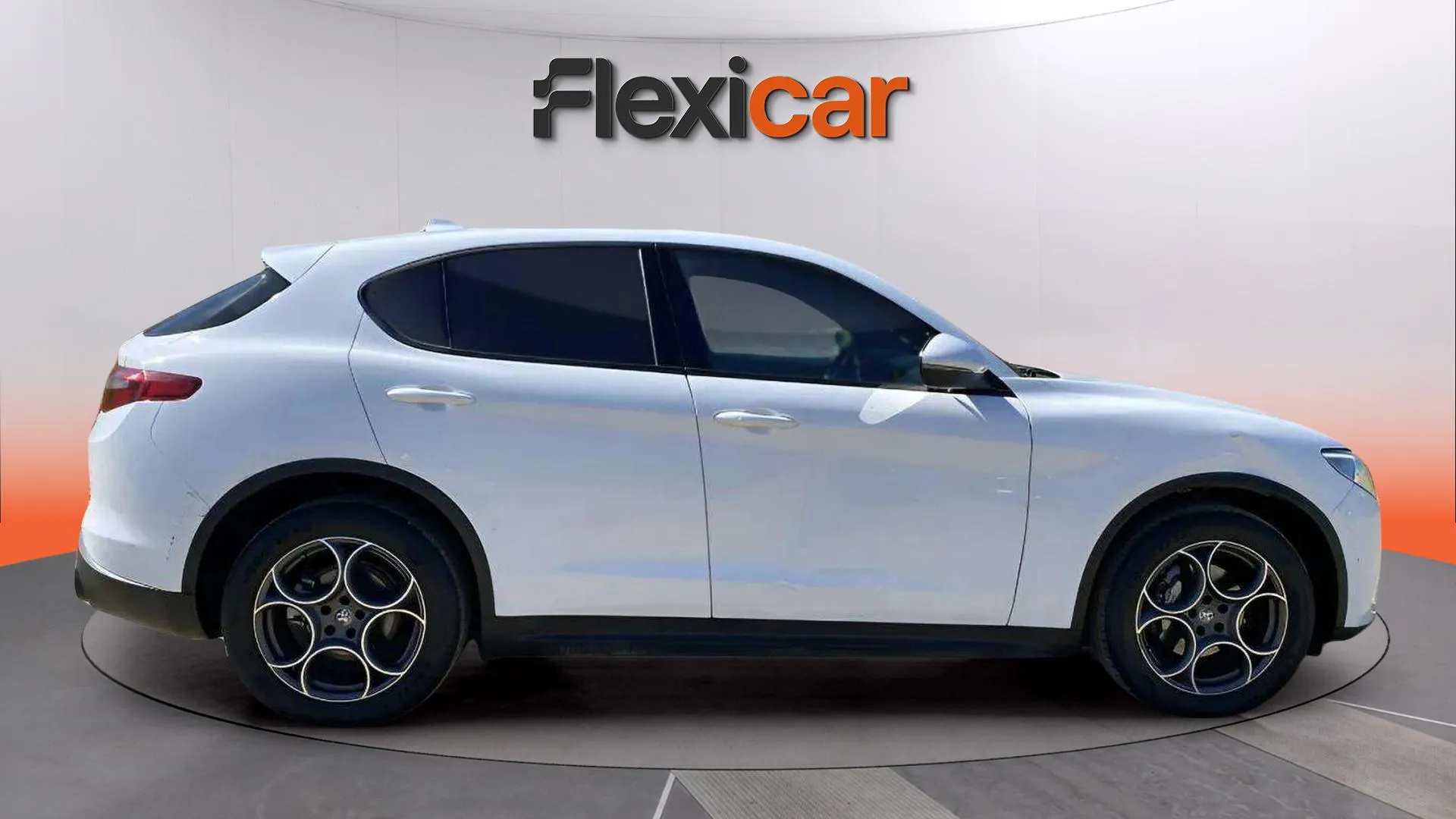Alfa Romeo Stelvio 2.0 Gasolina Sprint Q4 - foto 7