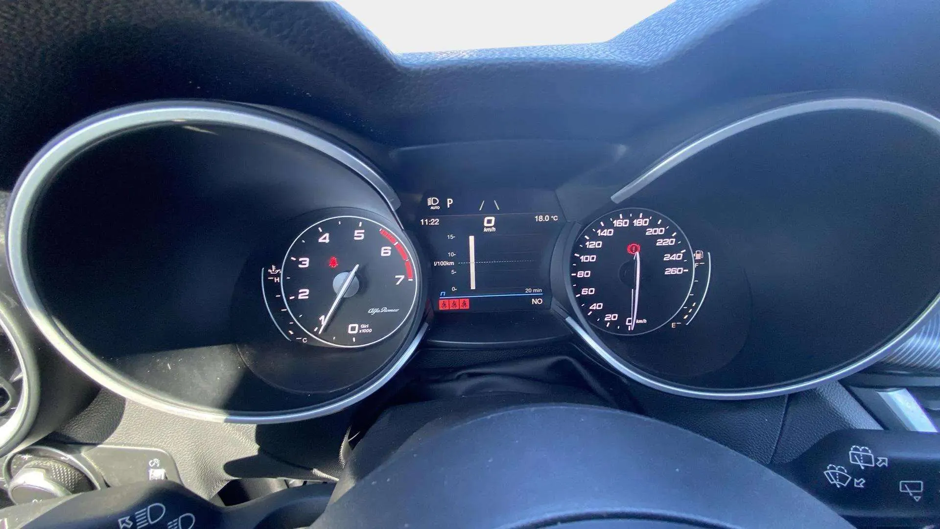 Alfa Romeo Stelvio 2.0 Gasolina Sprint Q4 - foto 12