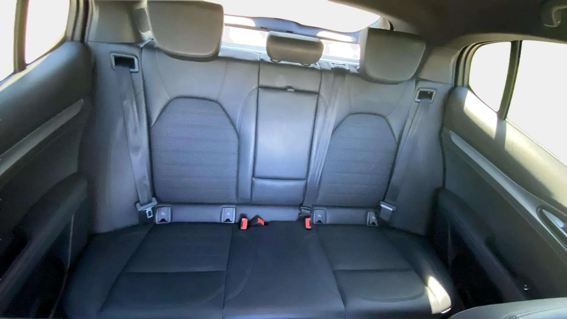 Alfa Romeo Stelvio 2.0 Gasolina Sprint Q4 - foto 15