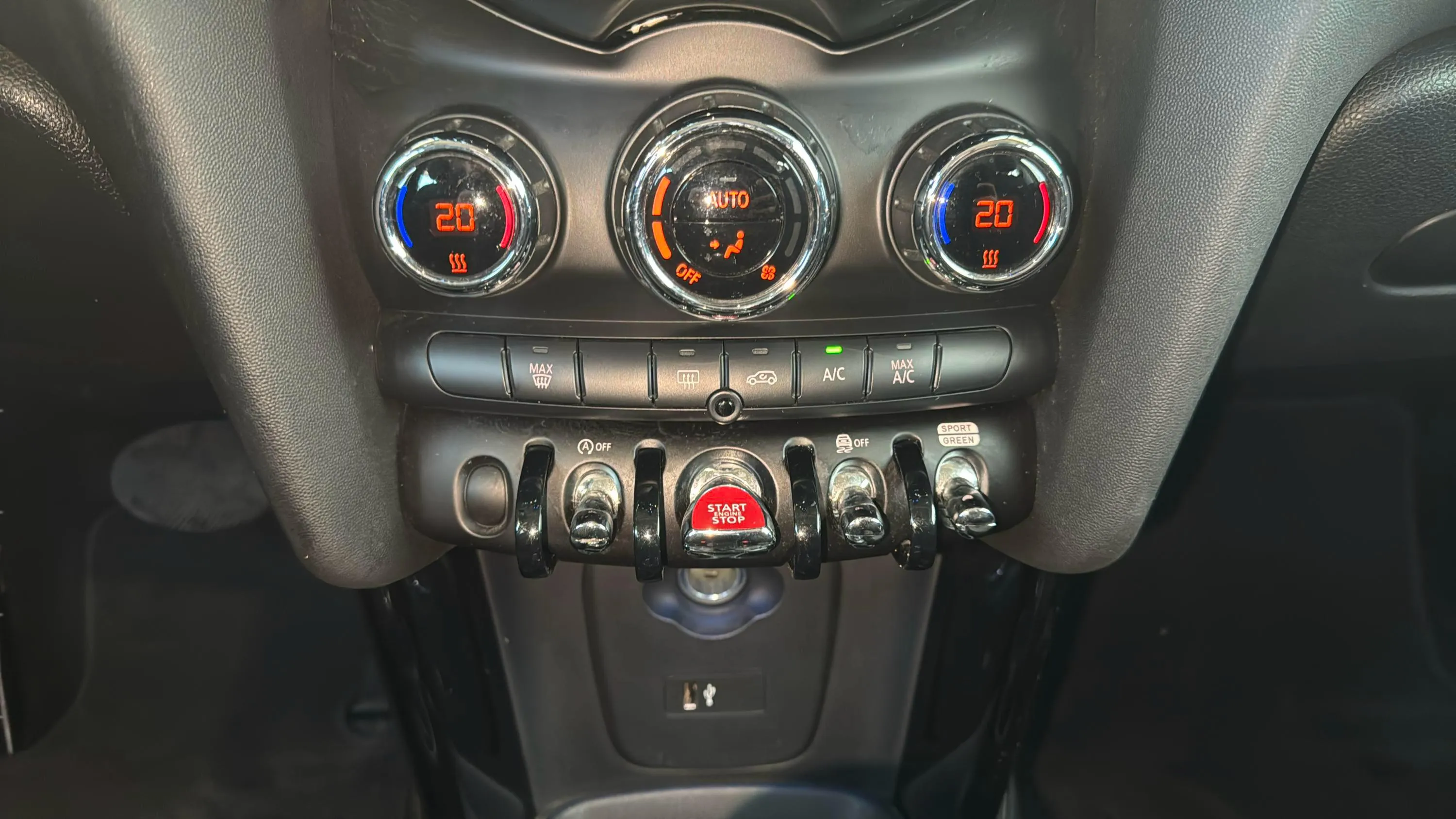 MINI Cooper D - foto 14