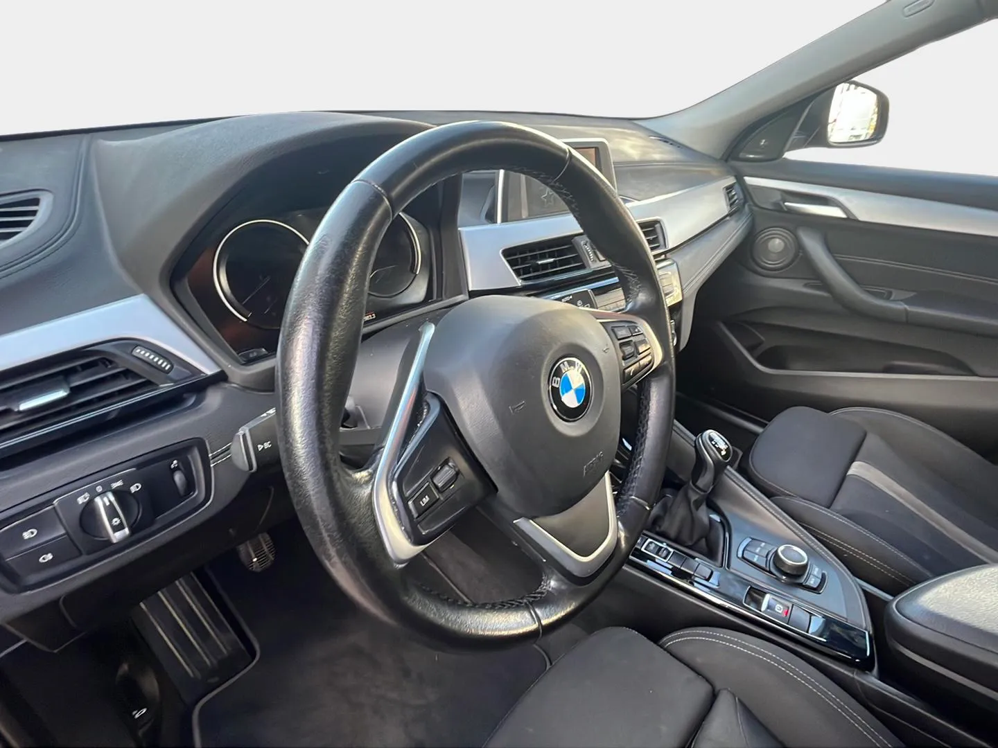 BMW X2 sDrive18d - foto 13