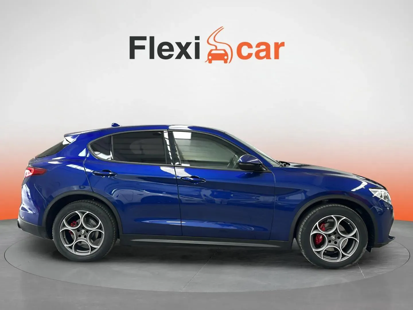 Alfa Romeo Stelvio 2.0 Gasolina Sprint Q4 - foto 8