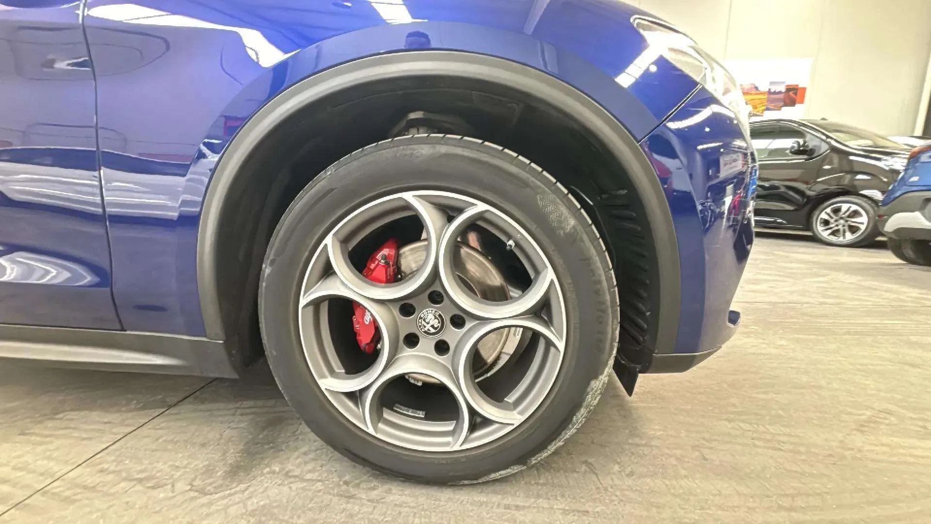 Alfa Romeo Stelvio 2.0 Gasolina Sprint Q4 - foto 10