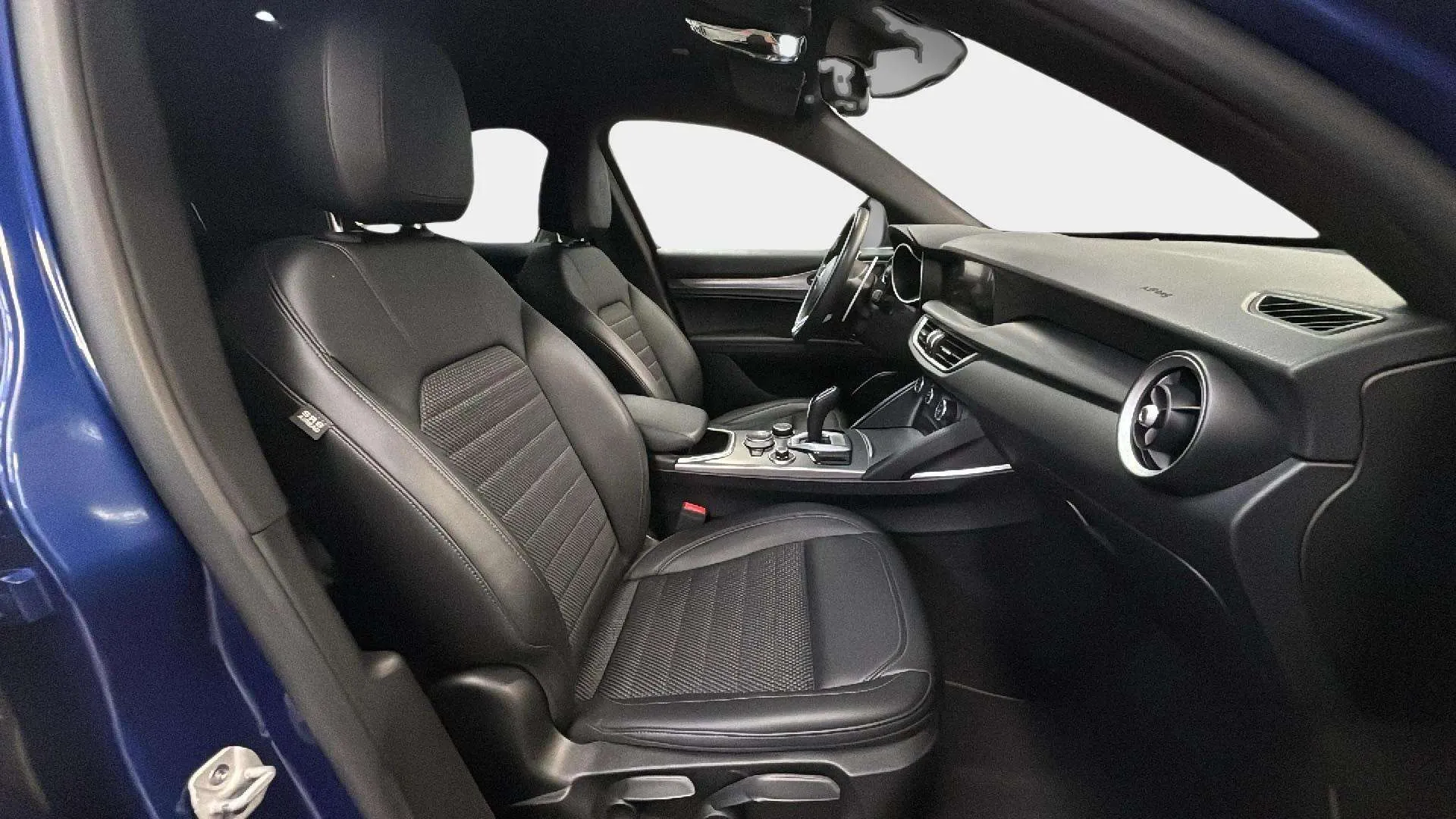 Alfa Romeo Stelvio 2.0 Gasolina Sprint Q4 - foto 15