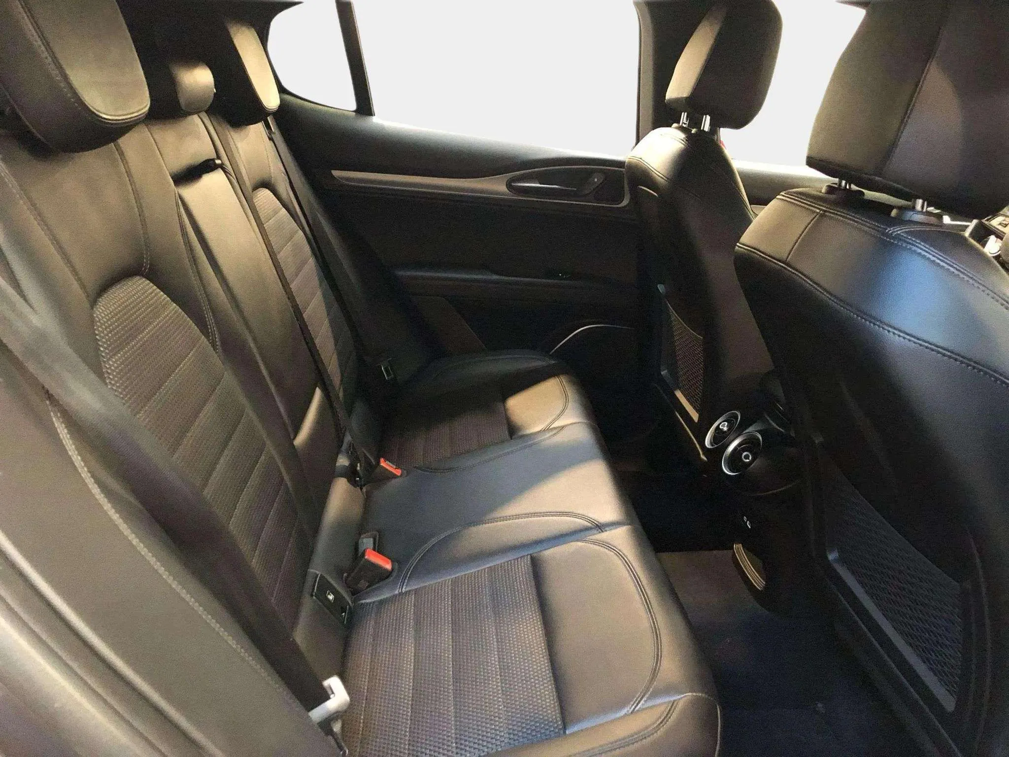 Alfa Romeo Stelvio 2.2 Diesel Sprint AWD - foto 10