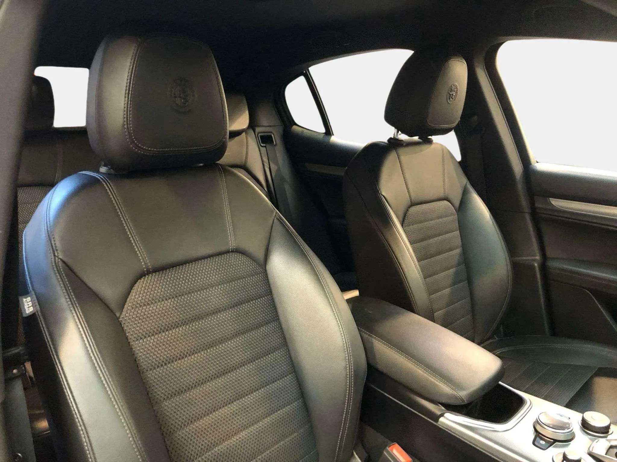 Alfa Romeo Stelvio 2.2 Diesel Sprint AWD - foto 5