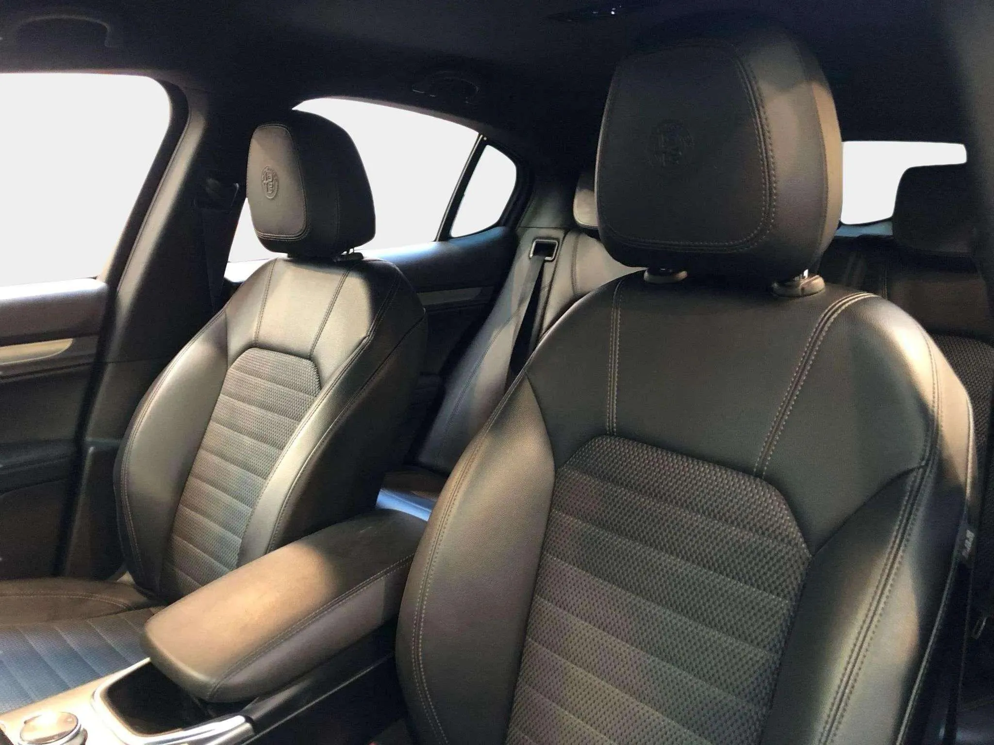 Alfa Romeo Stelvio 2.2 Diesel Sprint AWD - foto 6