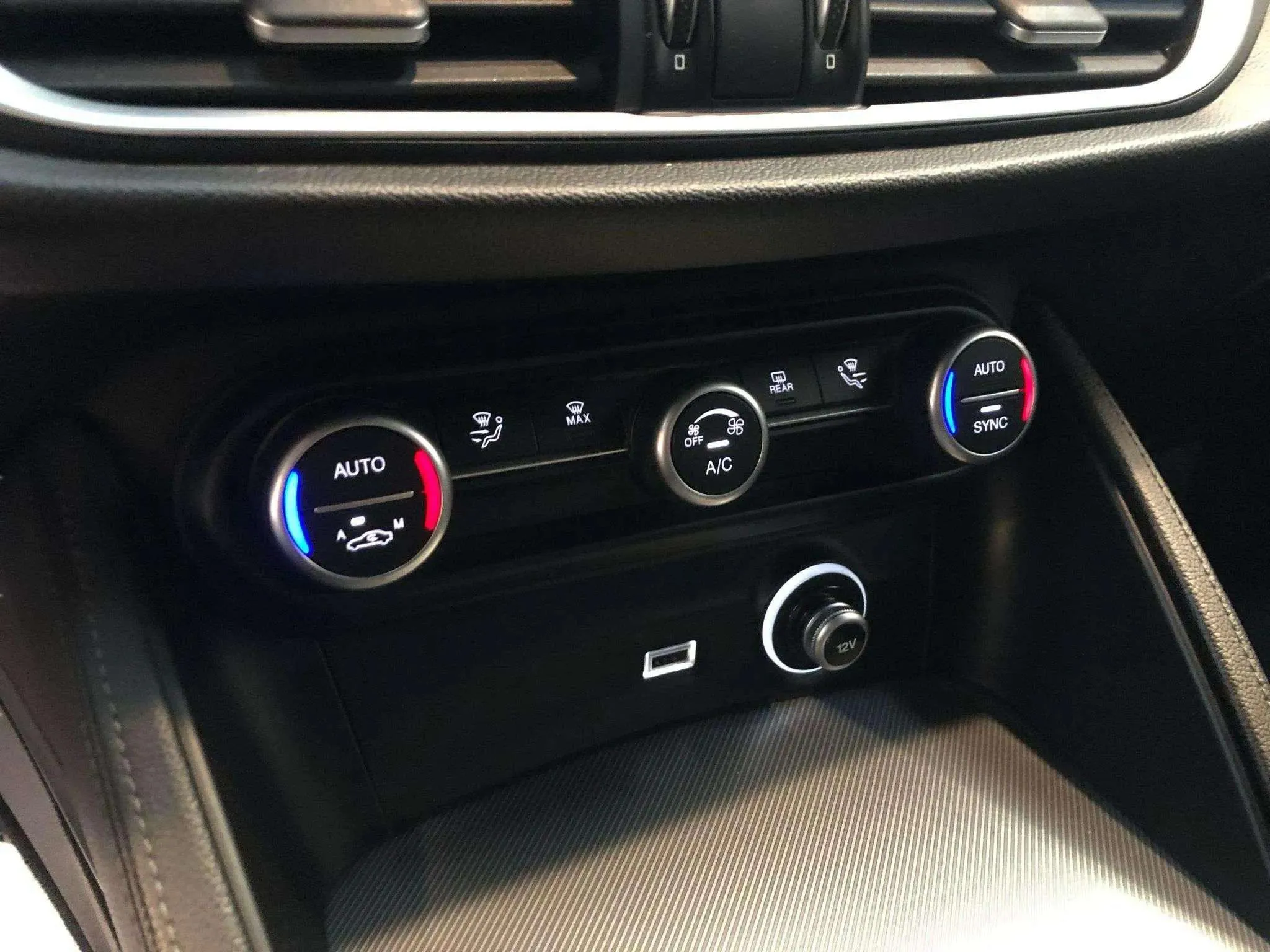 Alfa Romeo Stelvio 2.2 Diesel Sprint AWD - foto 13