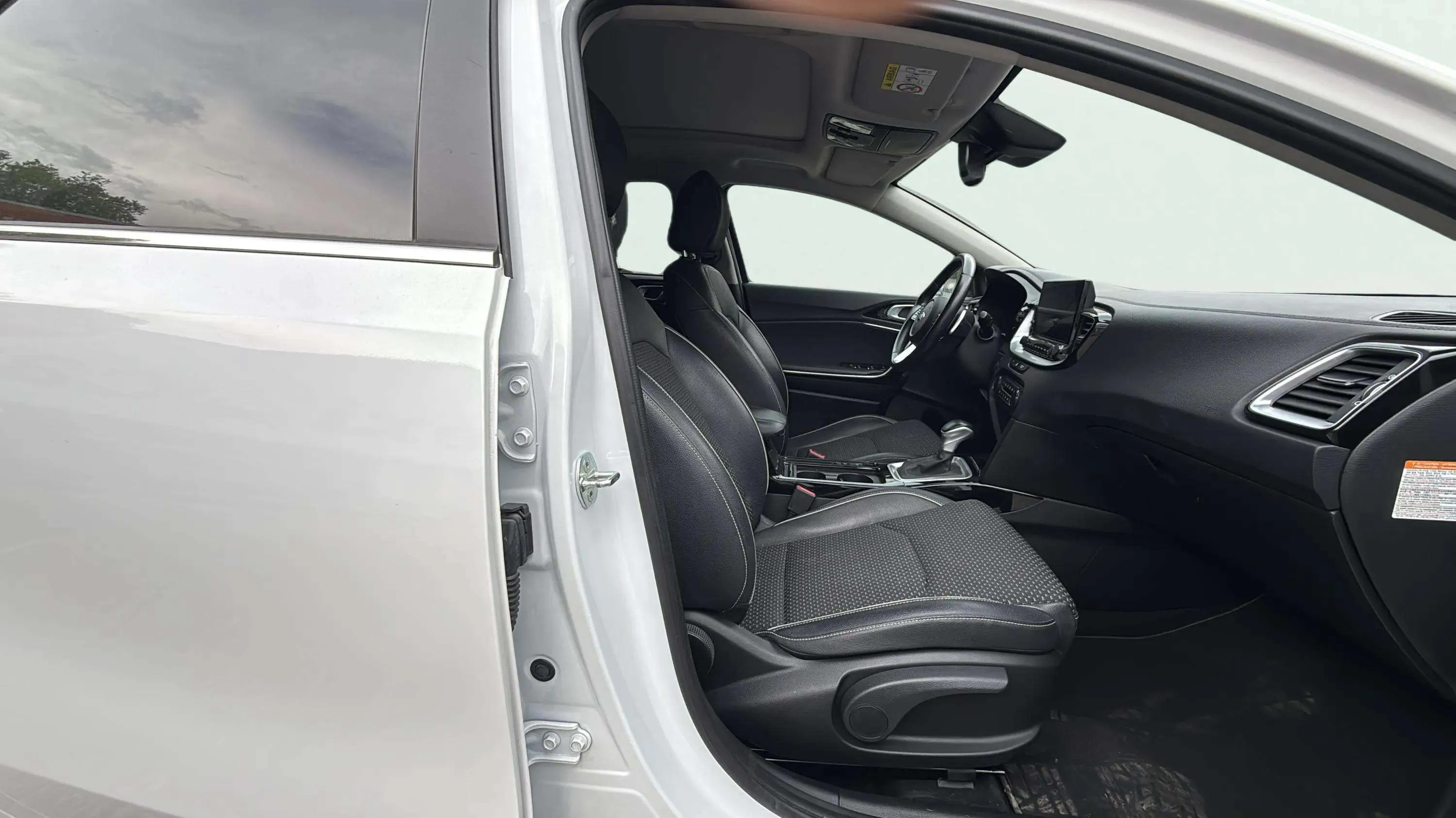 Kia Ceed Tourer 1.6 GDi PHEV eMotion - foto 15