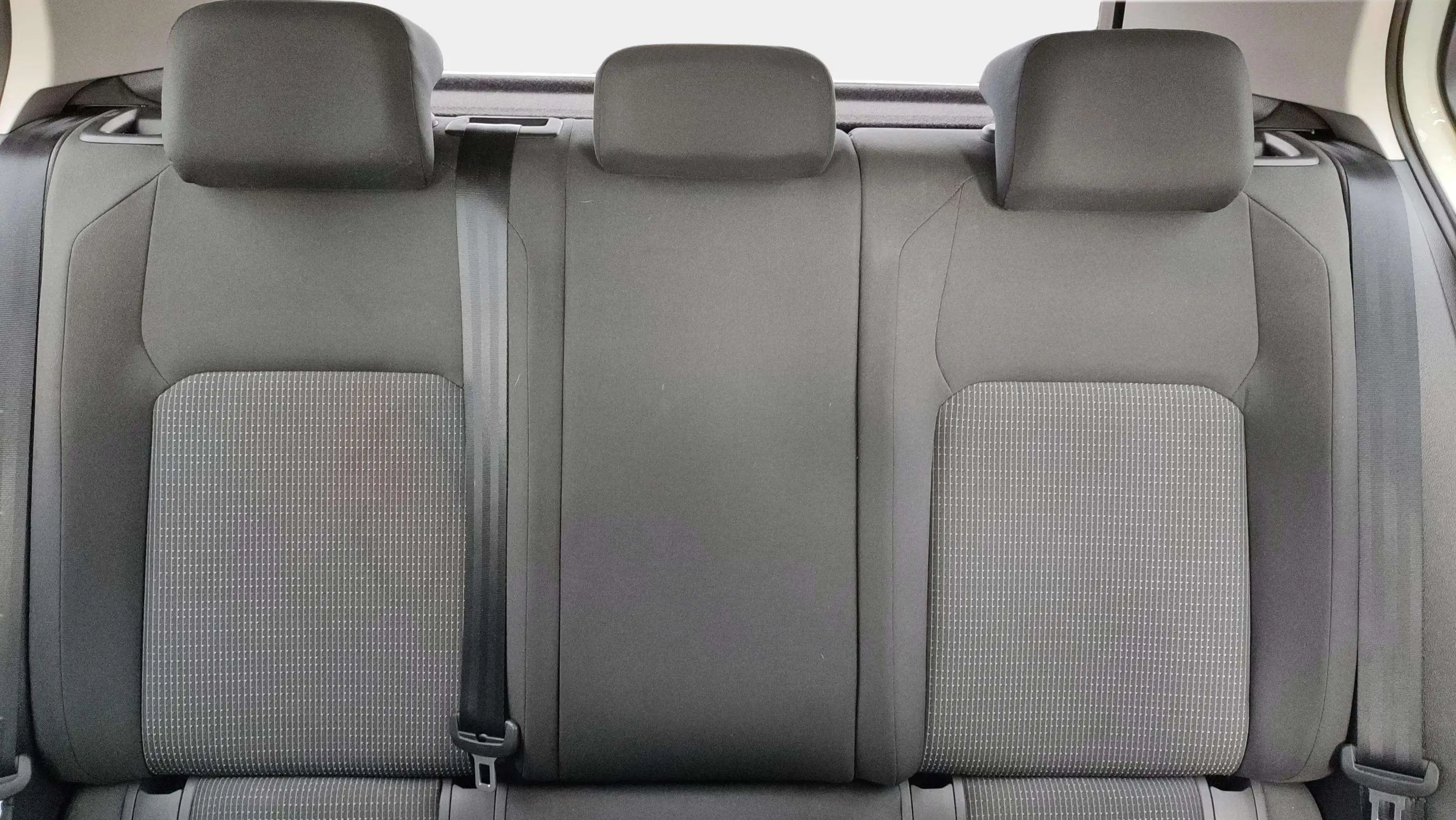 Volkswagen Golf 2.0 TDI - foto 11