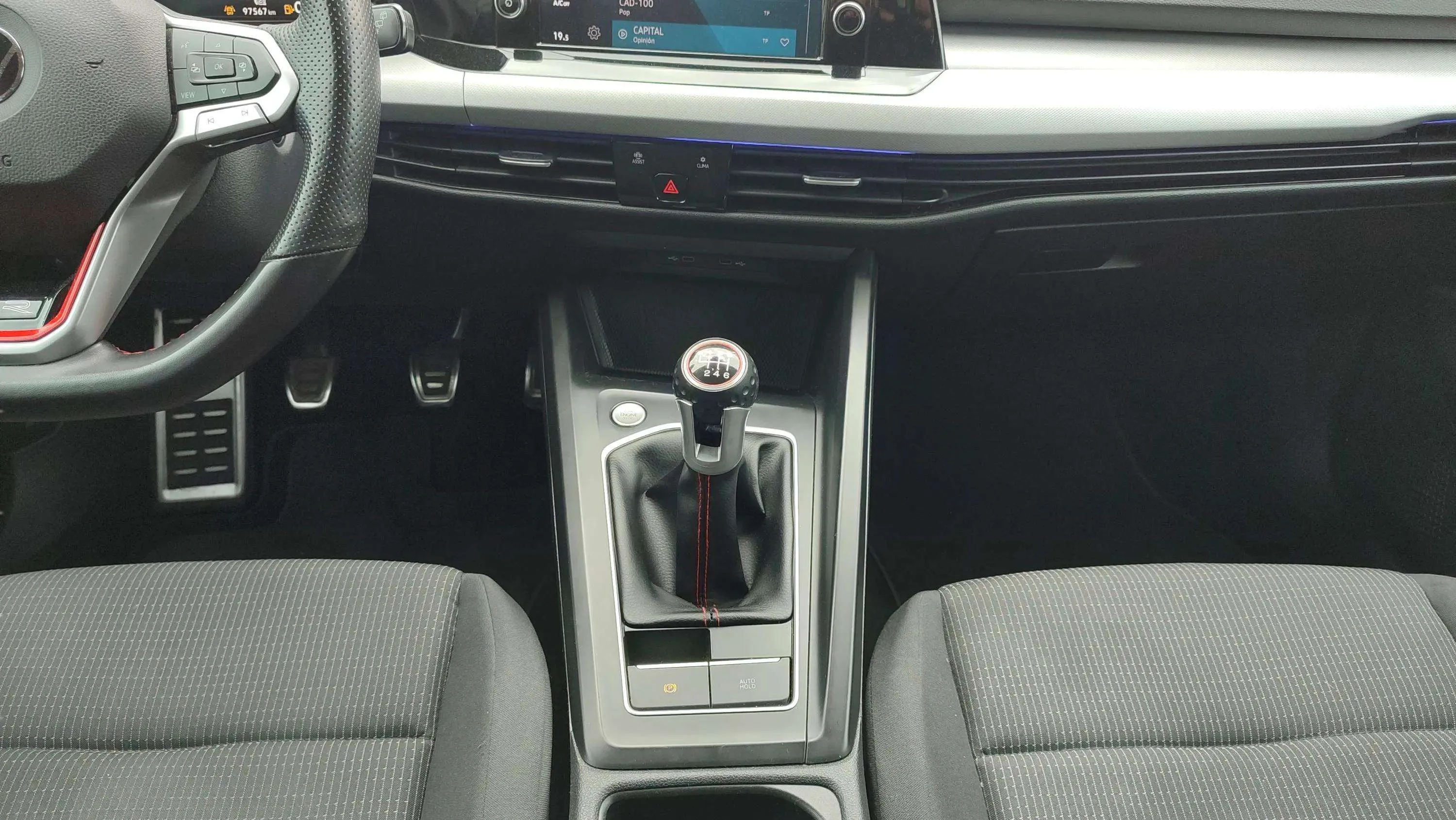 Volkswagen Golf 2.0 TDI - foto 7