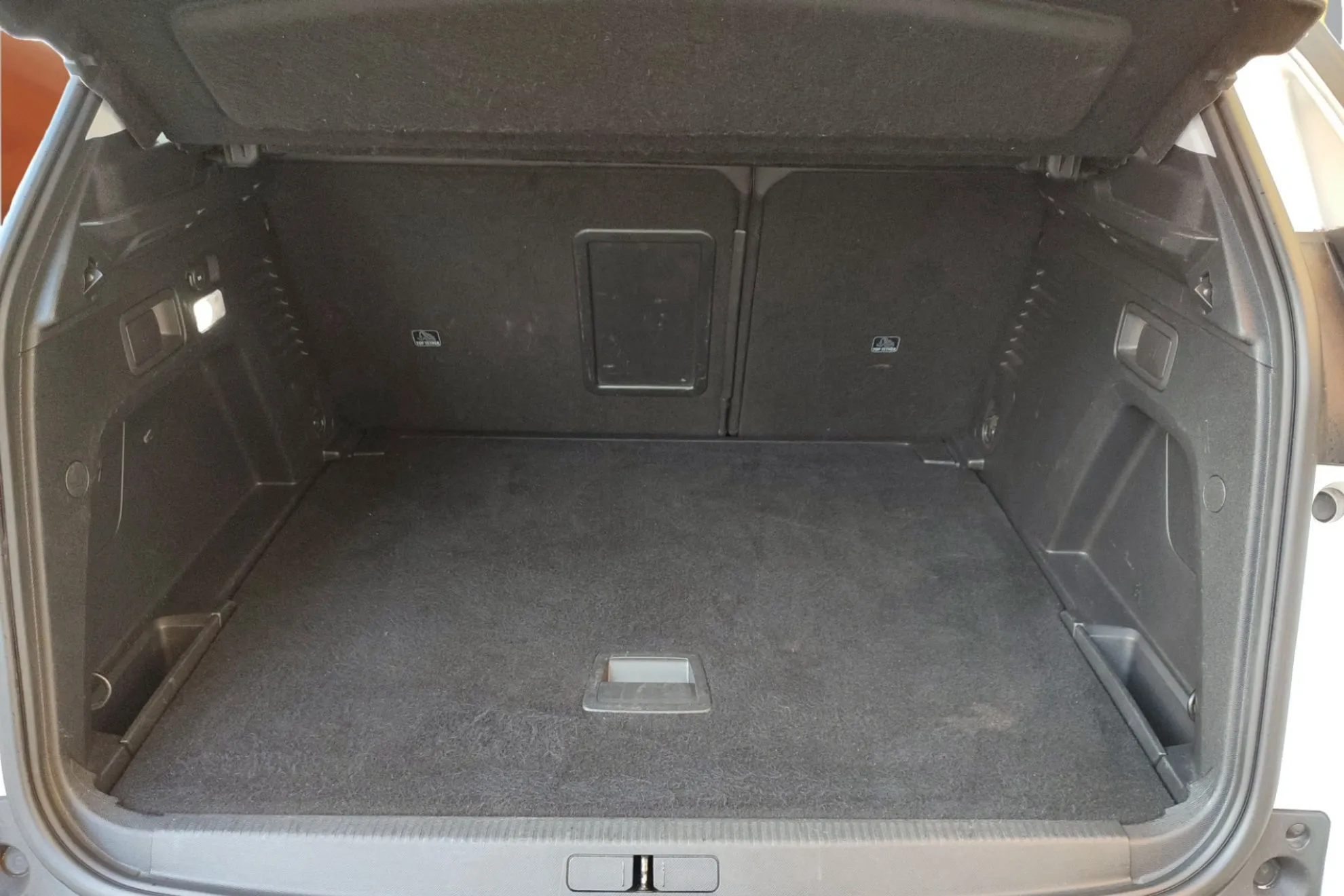 Peugeot 3008 1.2 PureTech Allure EAT6 - foto 17