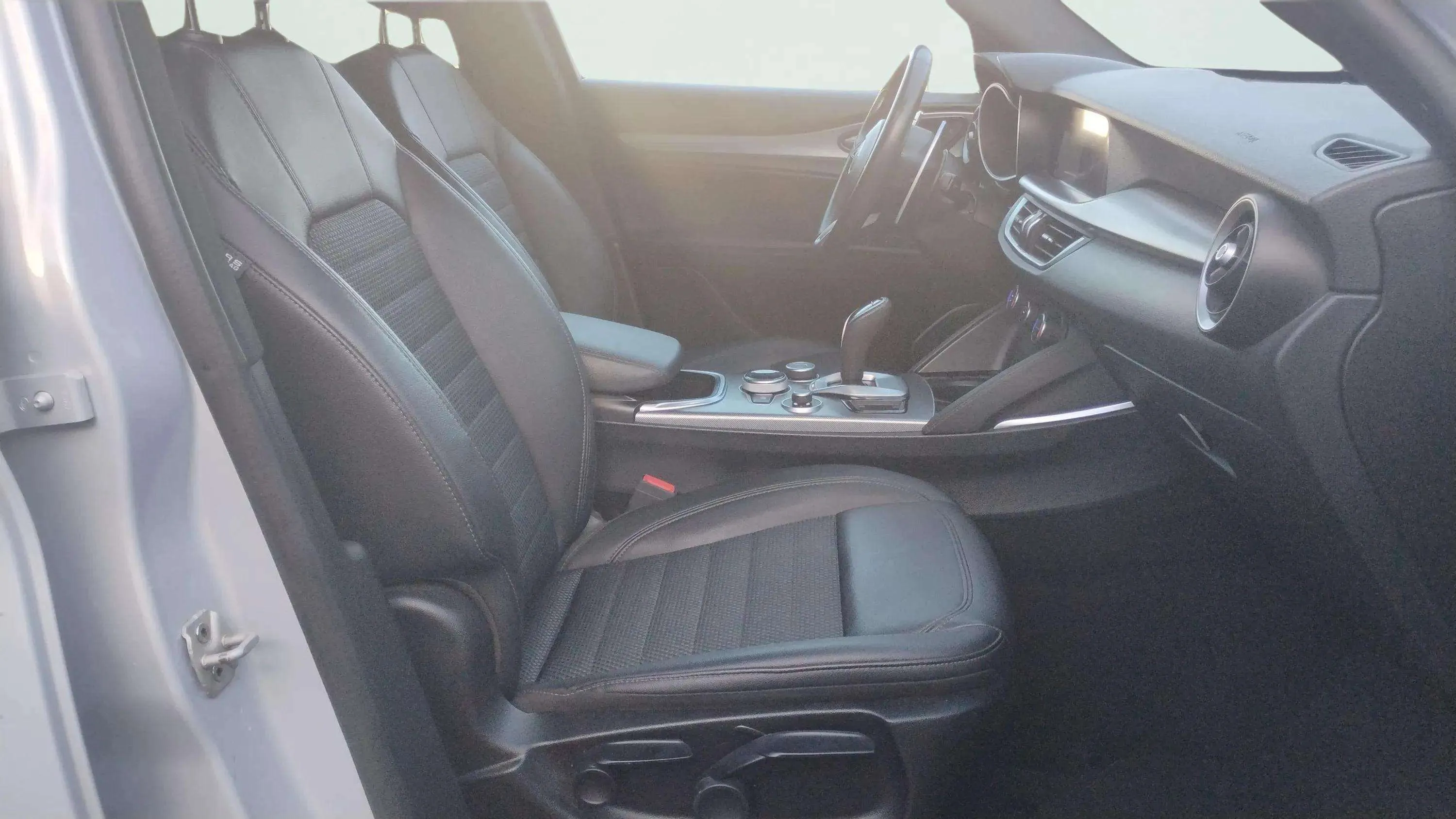 Alfa Romeo Stelvio 2.2 Diesel Sprint RWD - foto 16