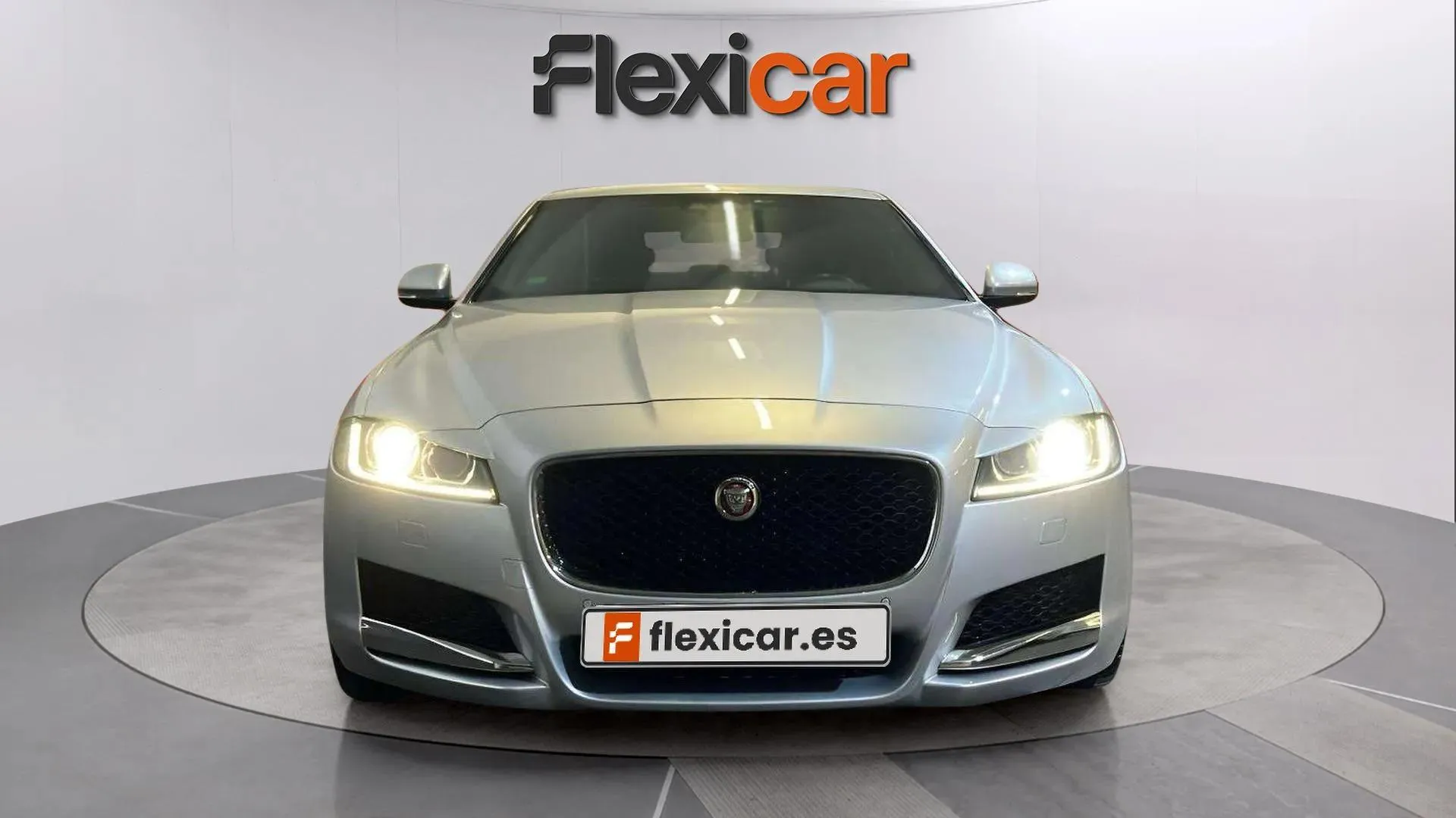 Jaguar XF 2.0D R-Sport - foto 2