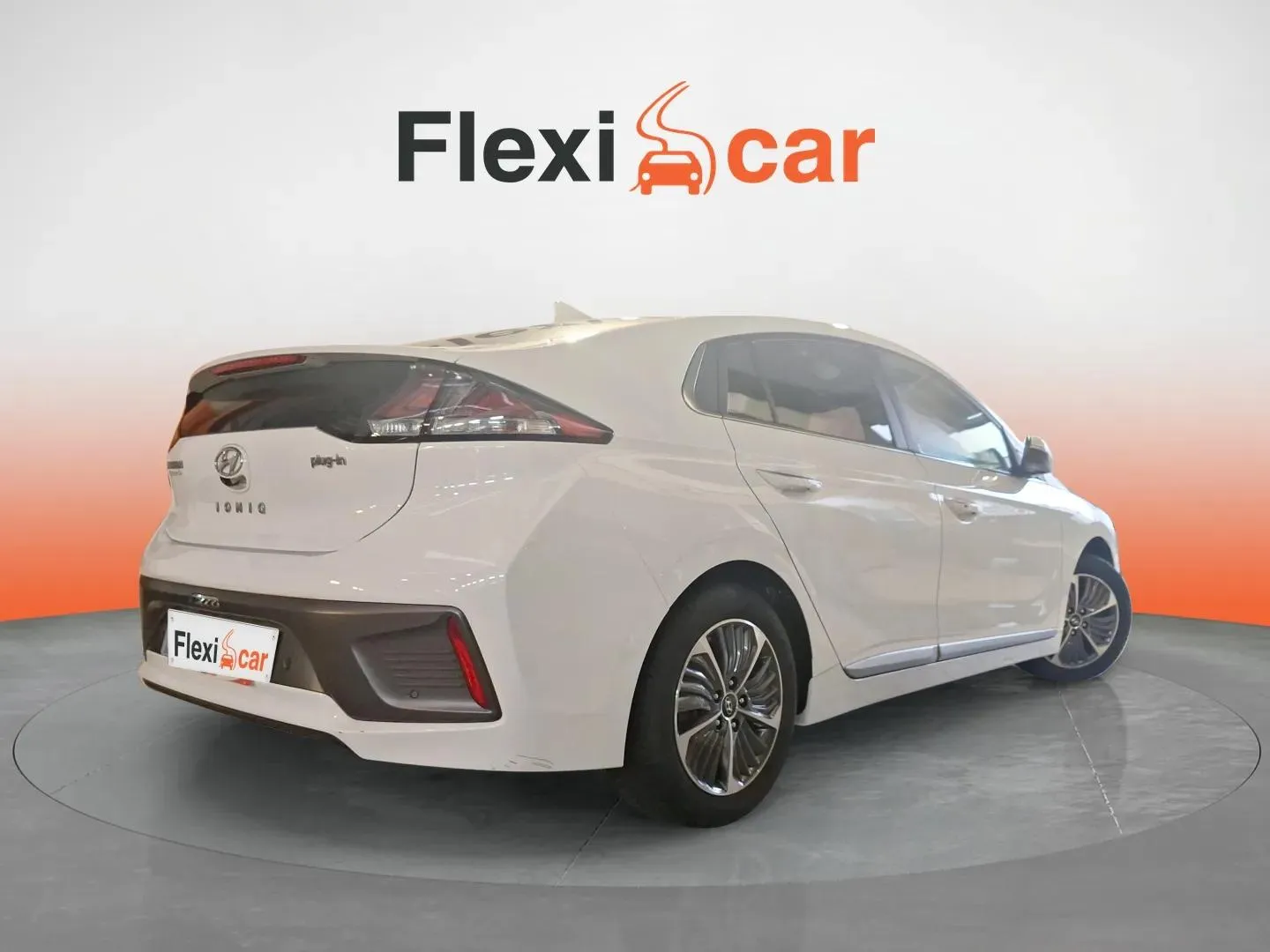 Hyundai Ioniq 1.6 GDI PHEV Style DCT - foto 4