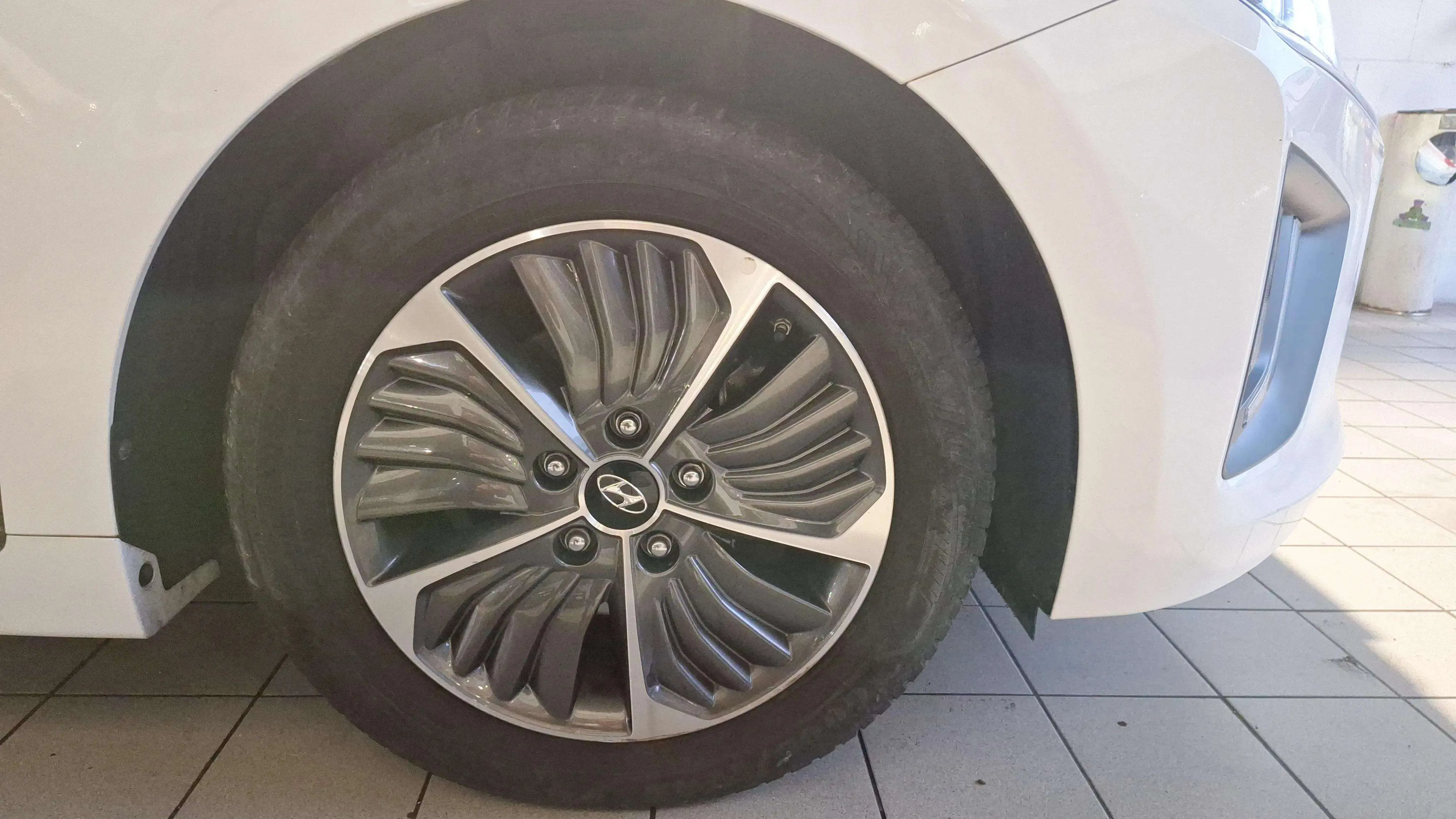 Hyundai Ioniq 1.6 GDI PHEV Style DCT - foto 22