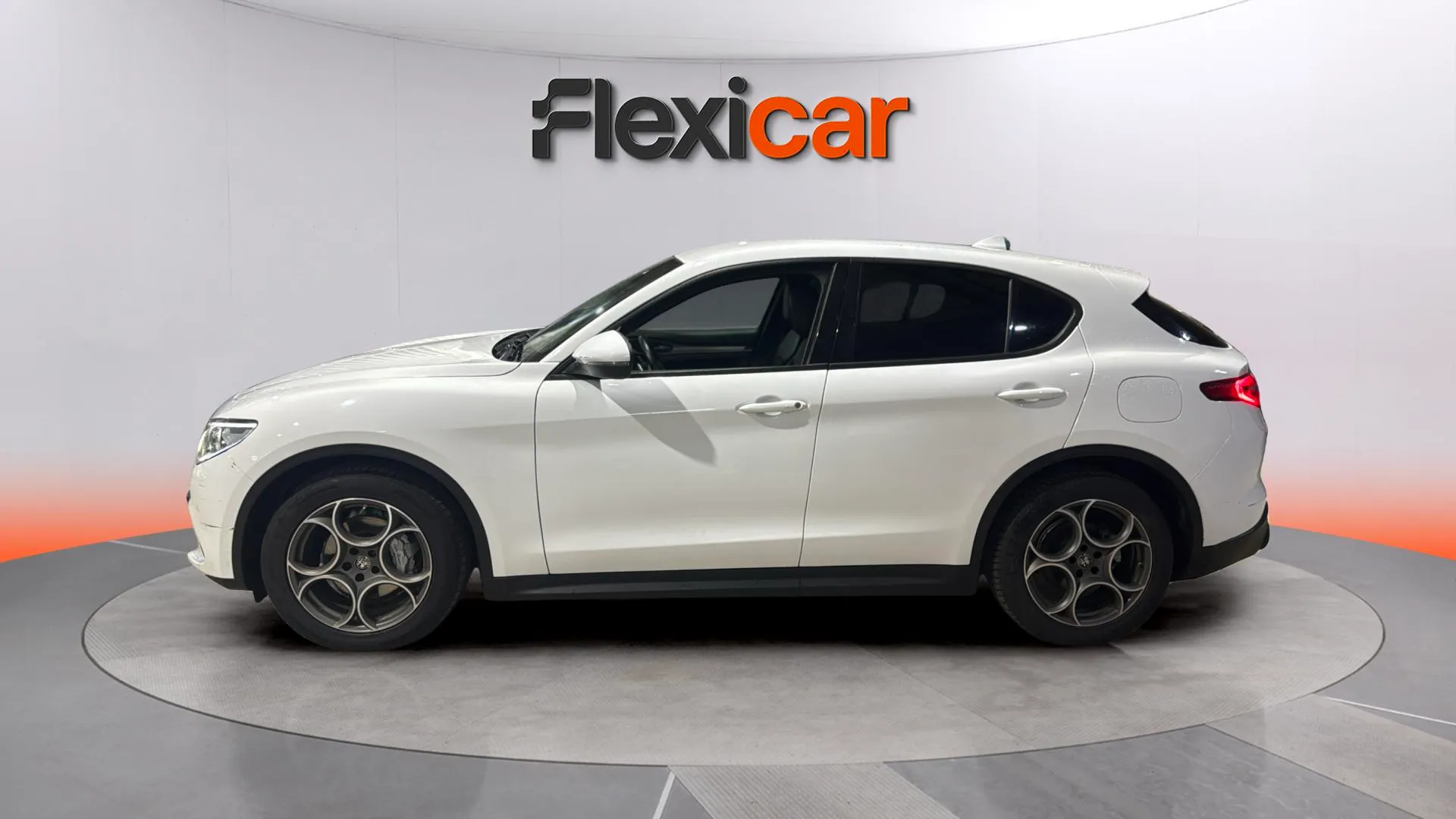 Alfa Romeo Stelvio 2.2 Diesel Sprint RWD - foto 4