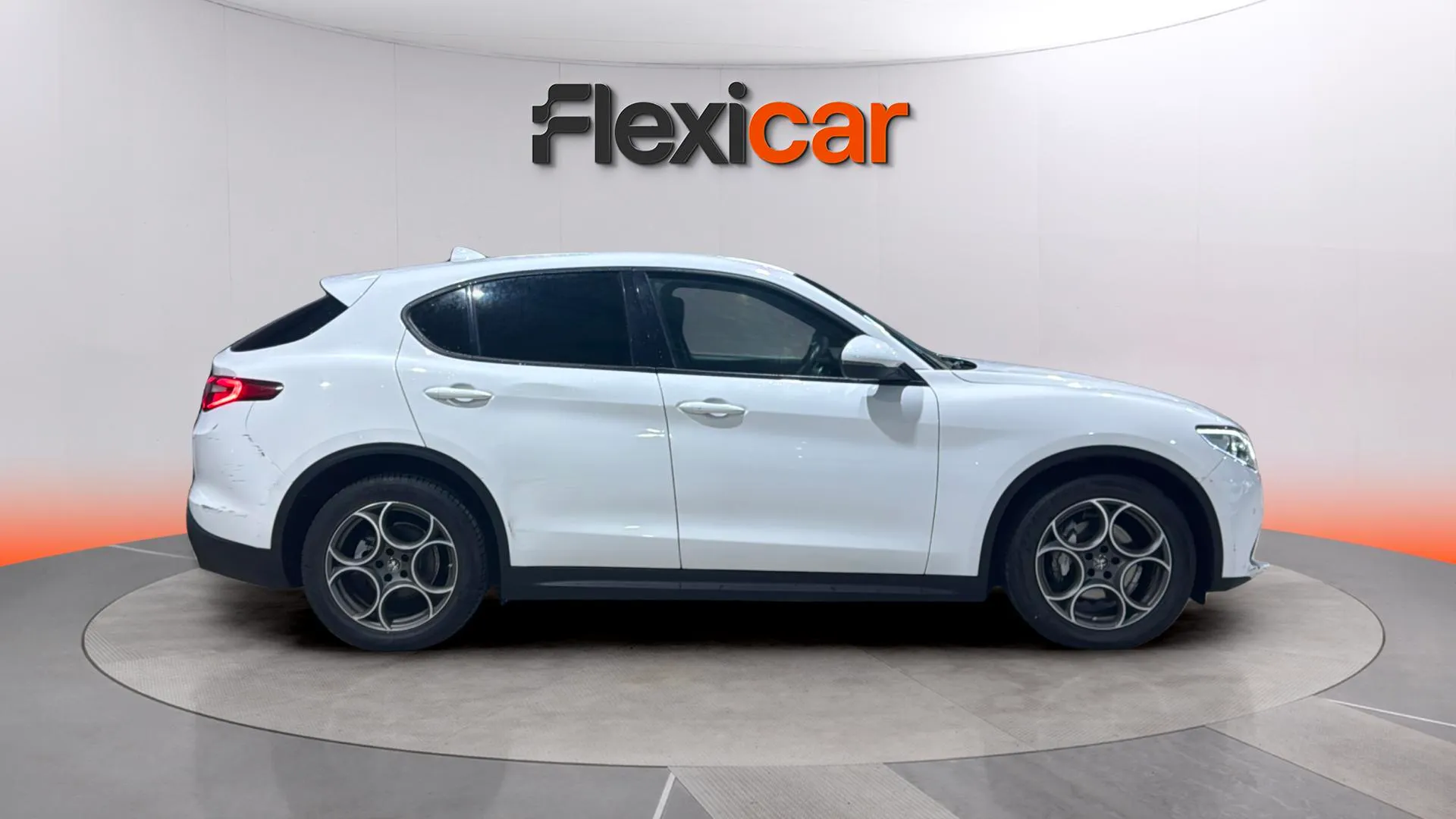 Alfa Romeo Stelvio 2.2 Diesel Sprint RWD - foto 8