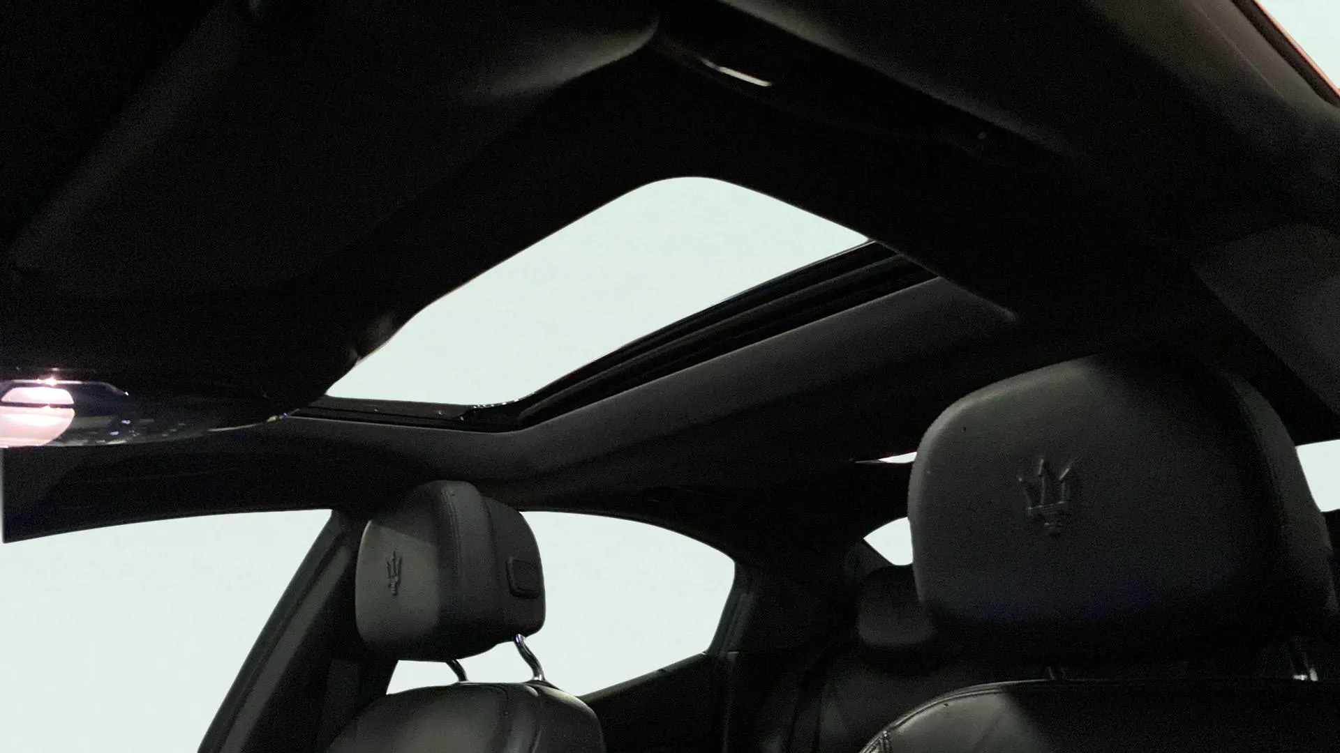 Maserati Ghibli V6 D RWD - foto 28