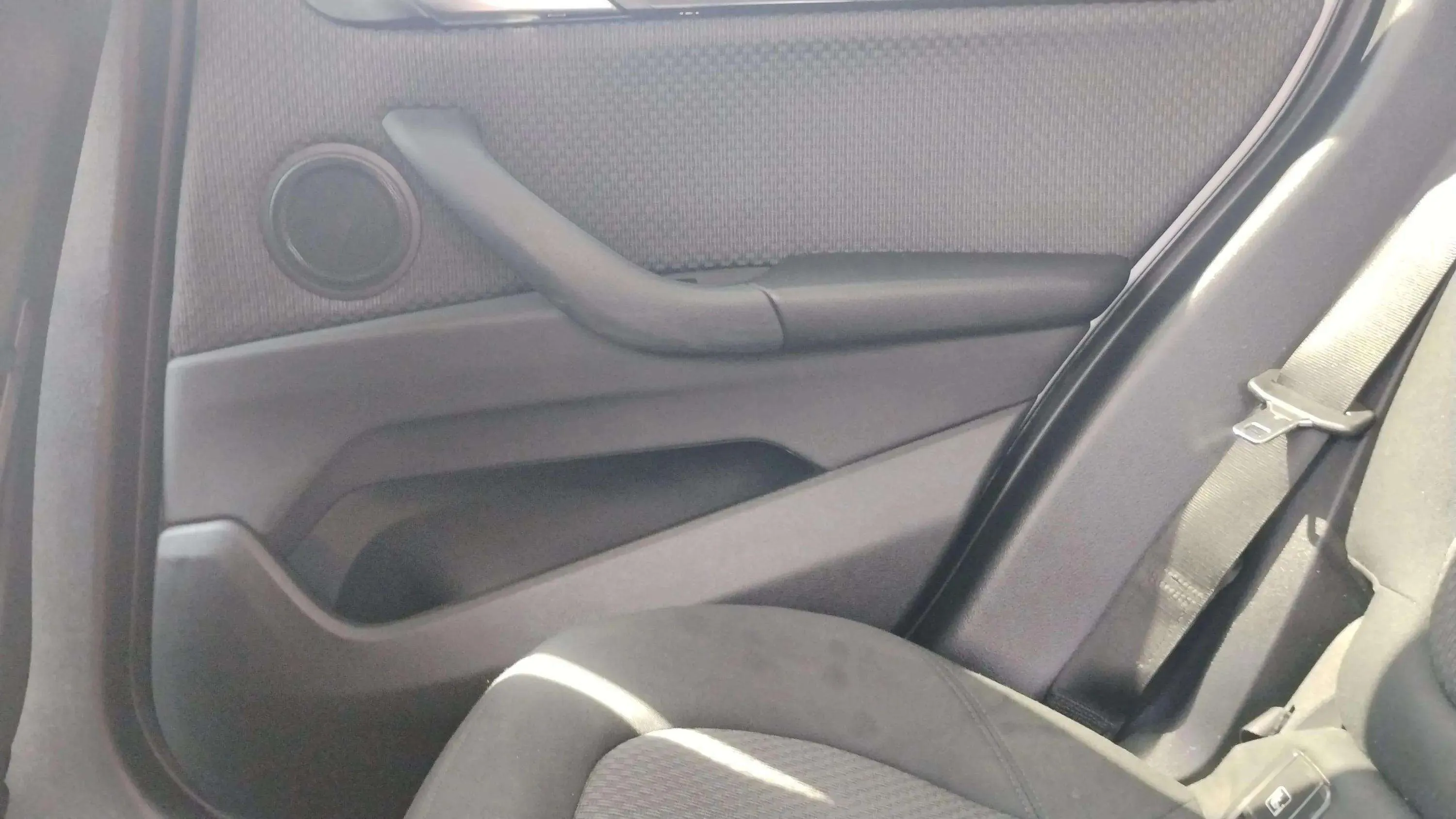 BMW X1 sDrive20i DCT - foto 9