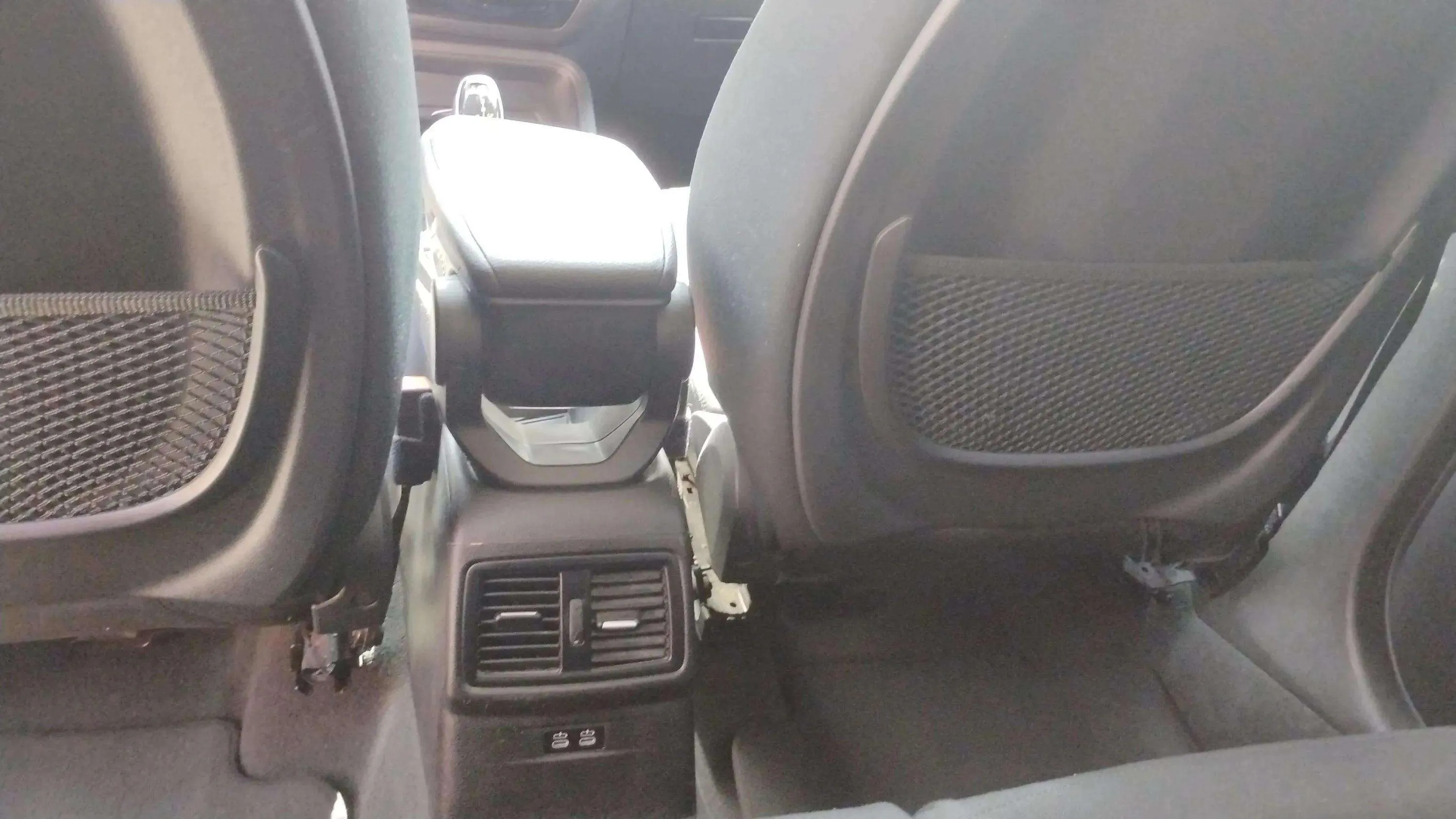 BMW X1 sDrive20i DCT - foto 11