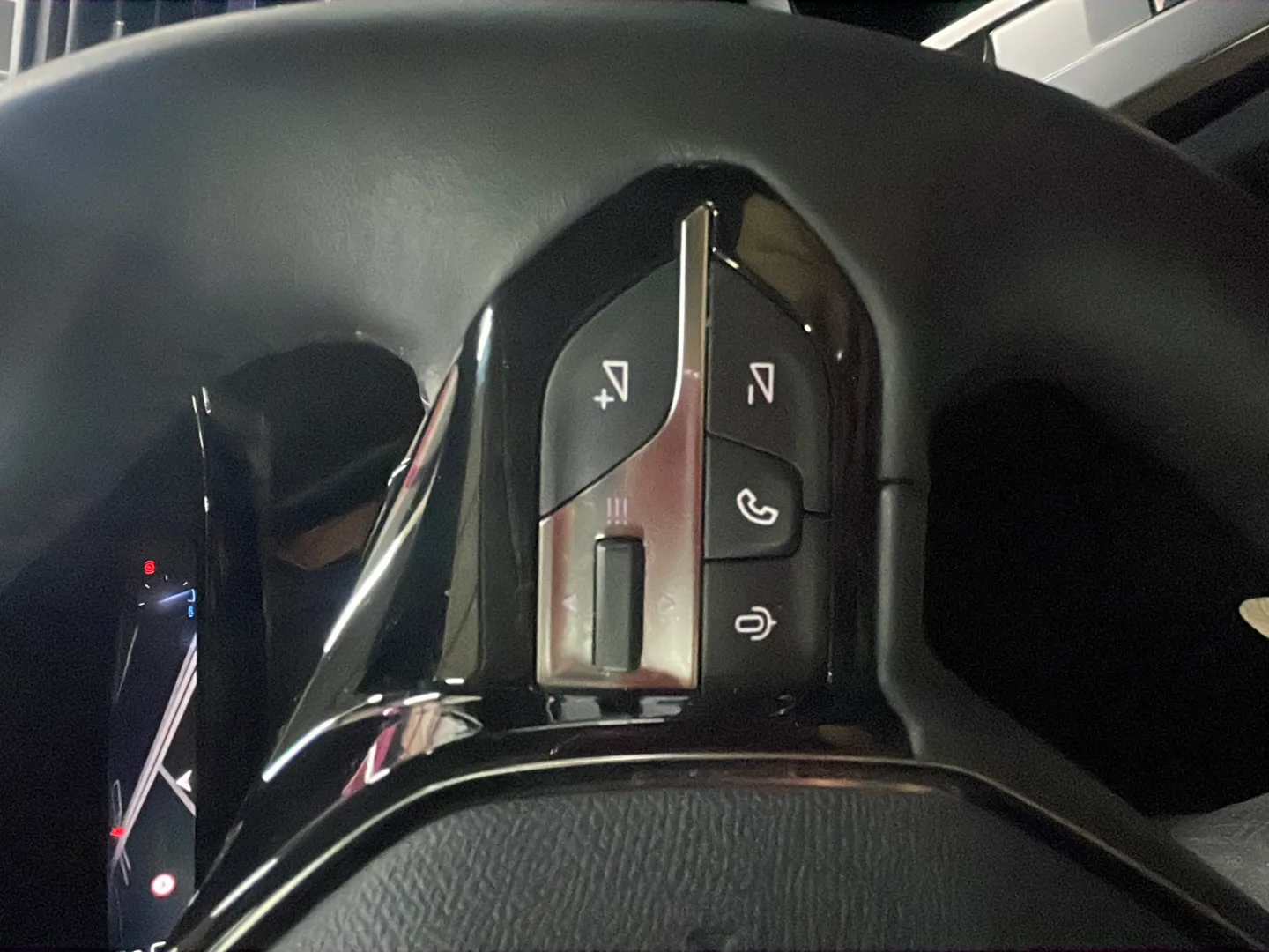 Peugeot 308 Allure Pack BlueHDi 130 EAT8 - foto 19