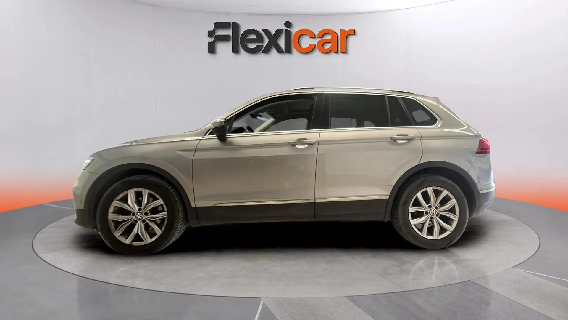 Volkswagen Tiguan Advance 2.0 TDI DSG - foto 4