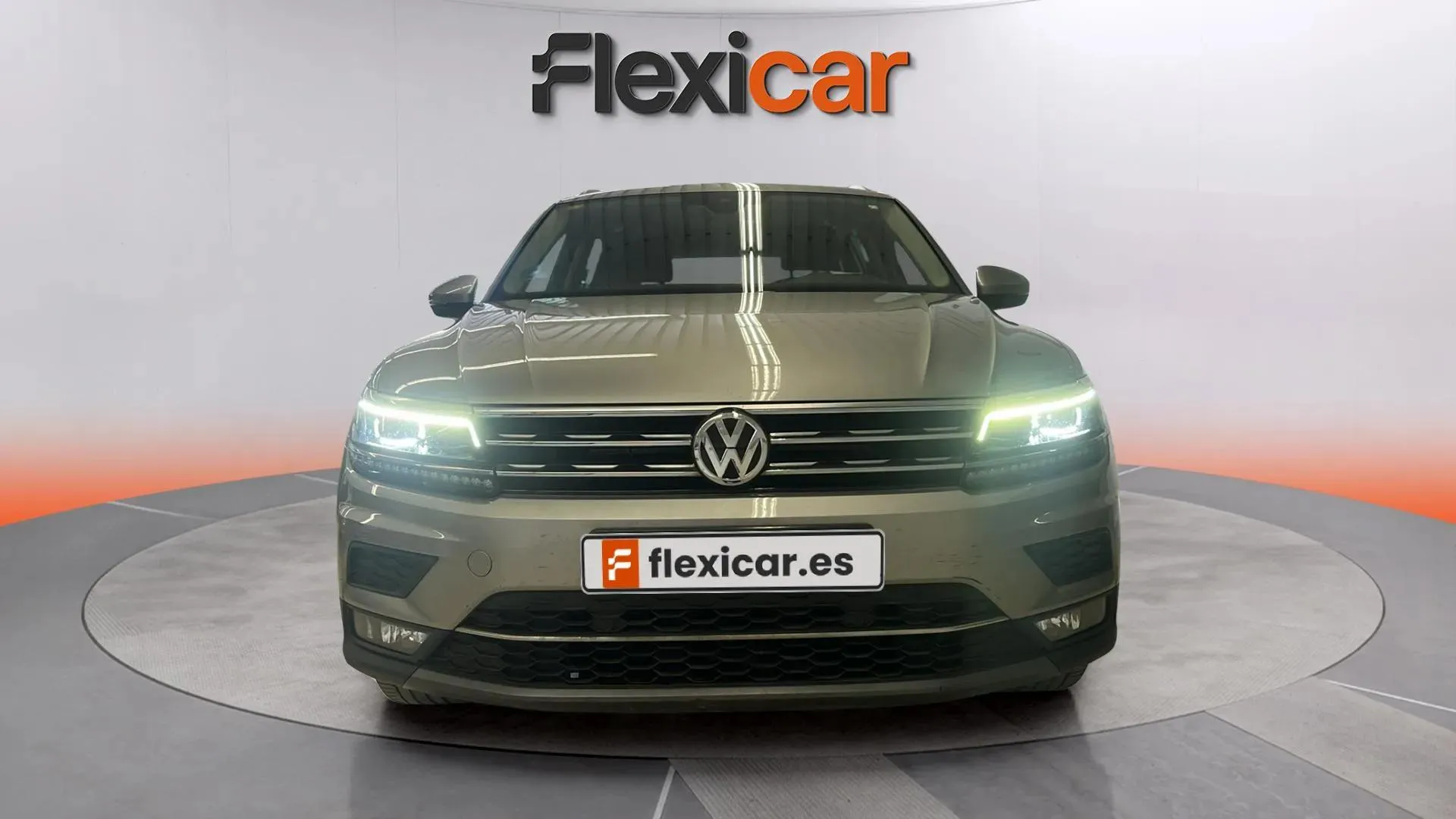 Volkswagen Tiguan Advance 2.0 TDI DSG - foto 2