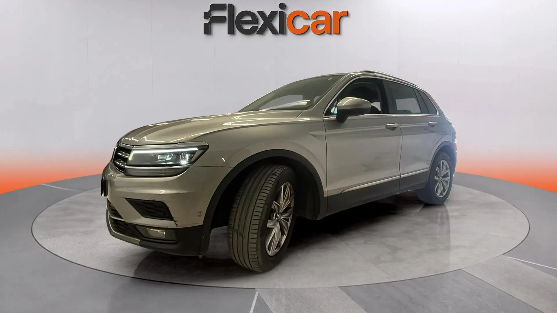 Volkswagen Tiguan Advance 2.0 TDI DSG - foto 3