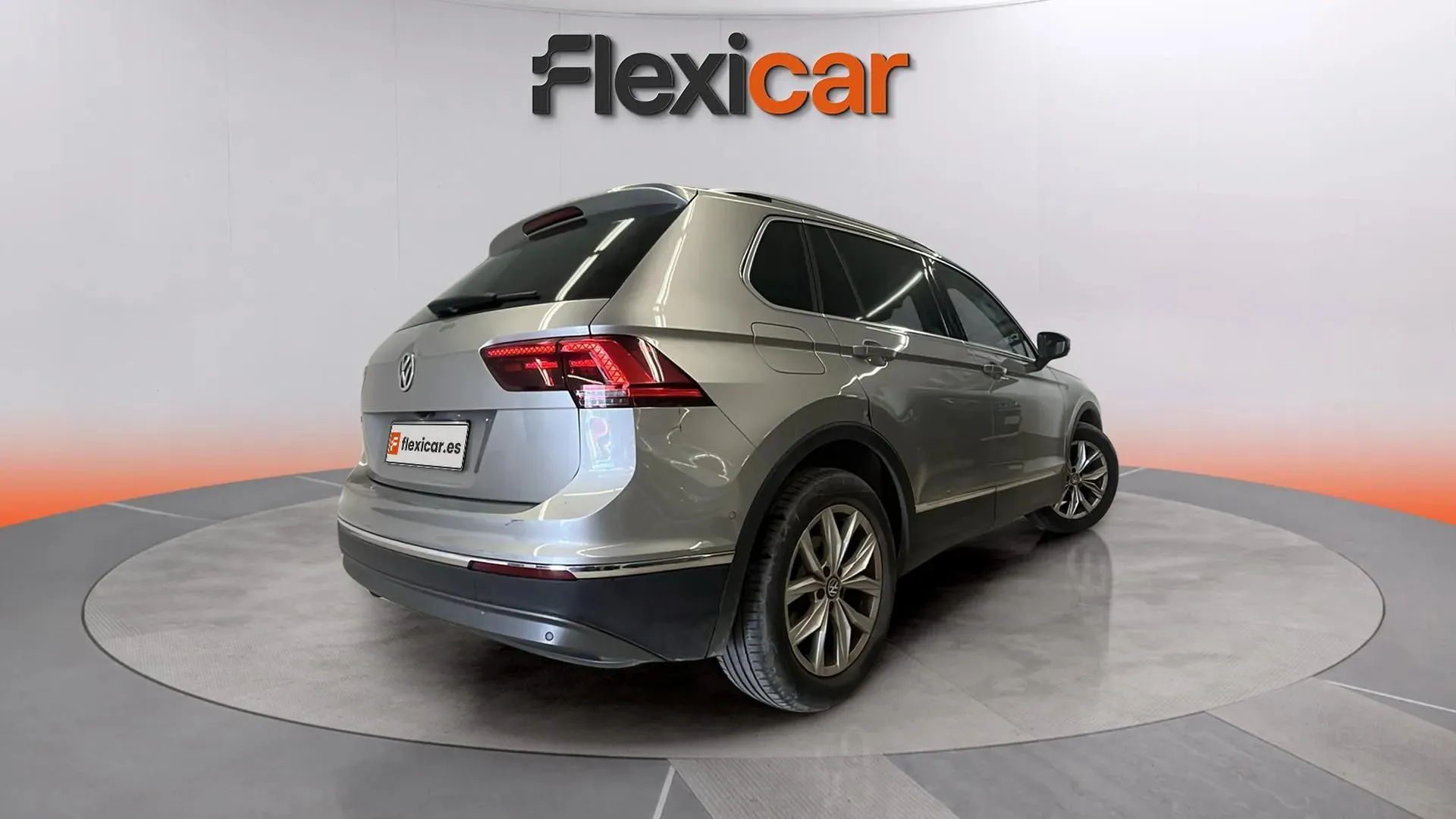 Volkswagen Tiguan Advance 2.0 TDI DSG - foto 7