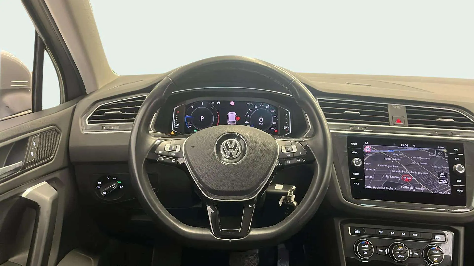 Volkswagen Tiguan Advance 2.0 TDI DSG - foto 12