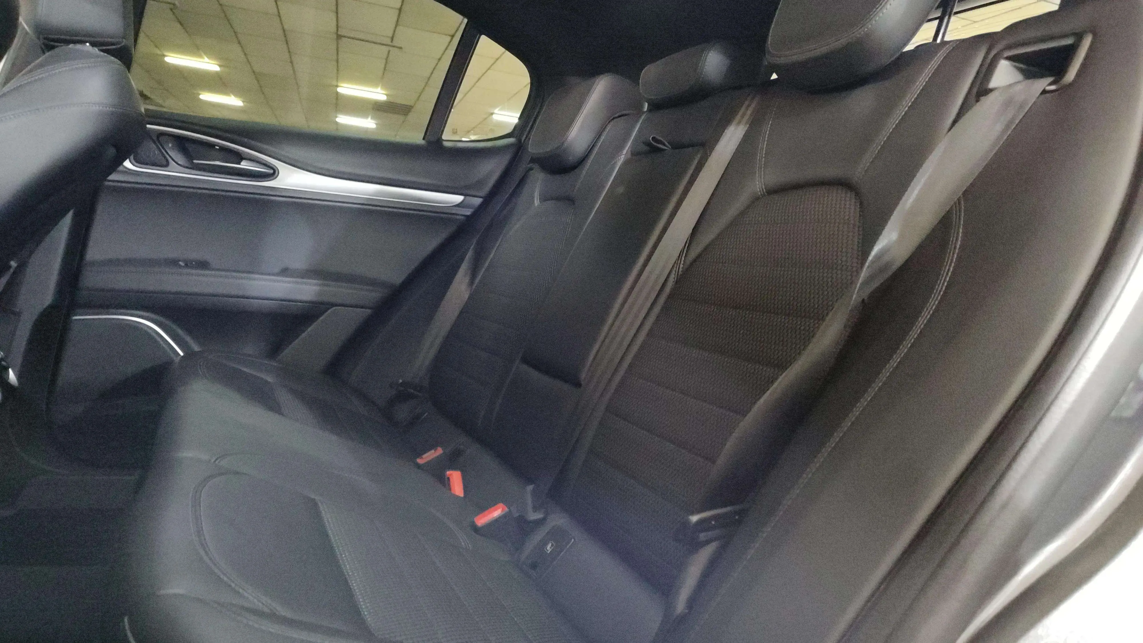 Alfa Romeo Stelvio 2.2 Diesel Sprint AWD - foto 18