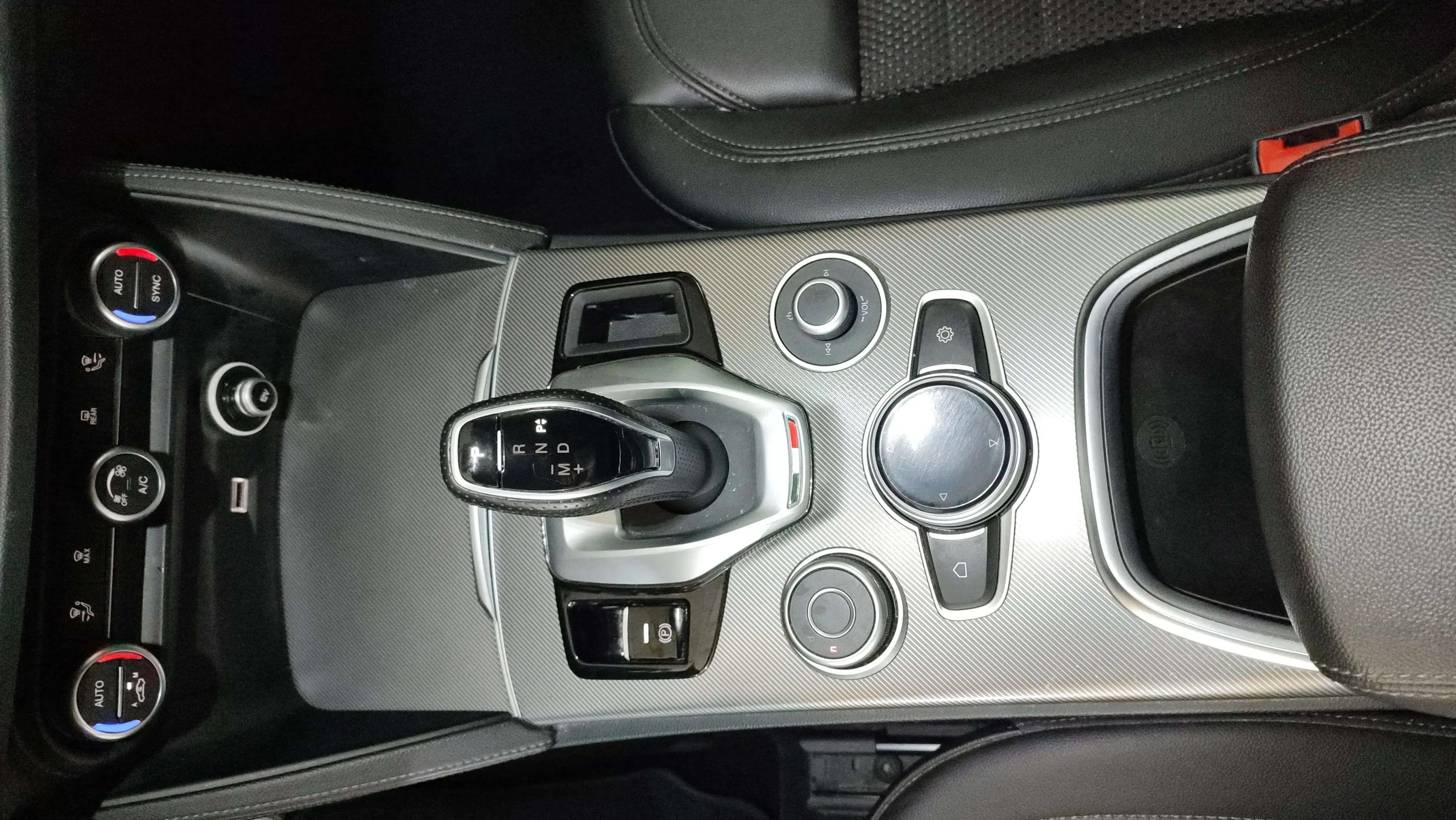 Alfa Romeo Stelvio 2.2 Diesel Sprint AWD - foto 14