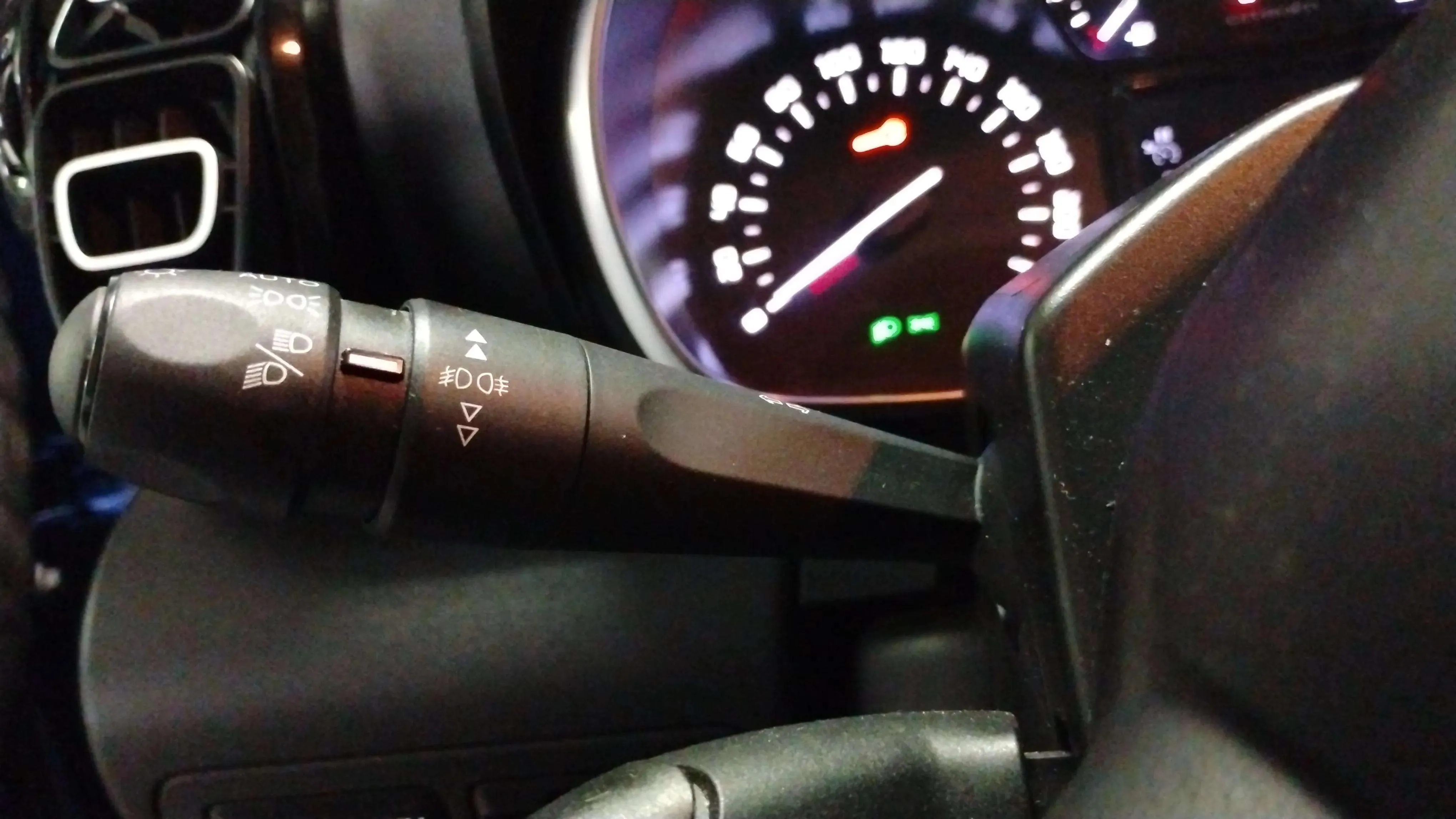 Citroën C3 Aircross PureTech EAT6 Shine - foto 21