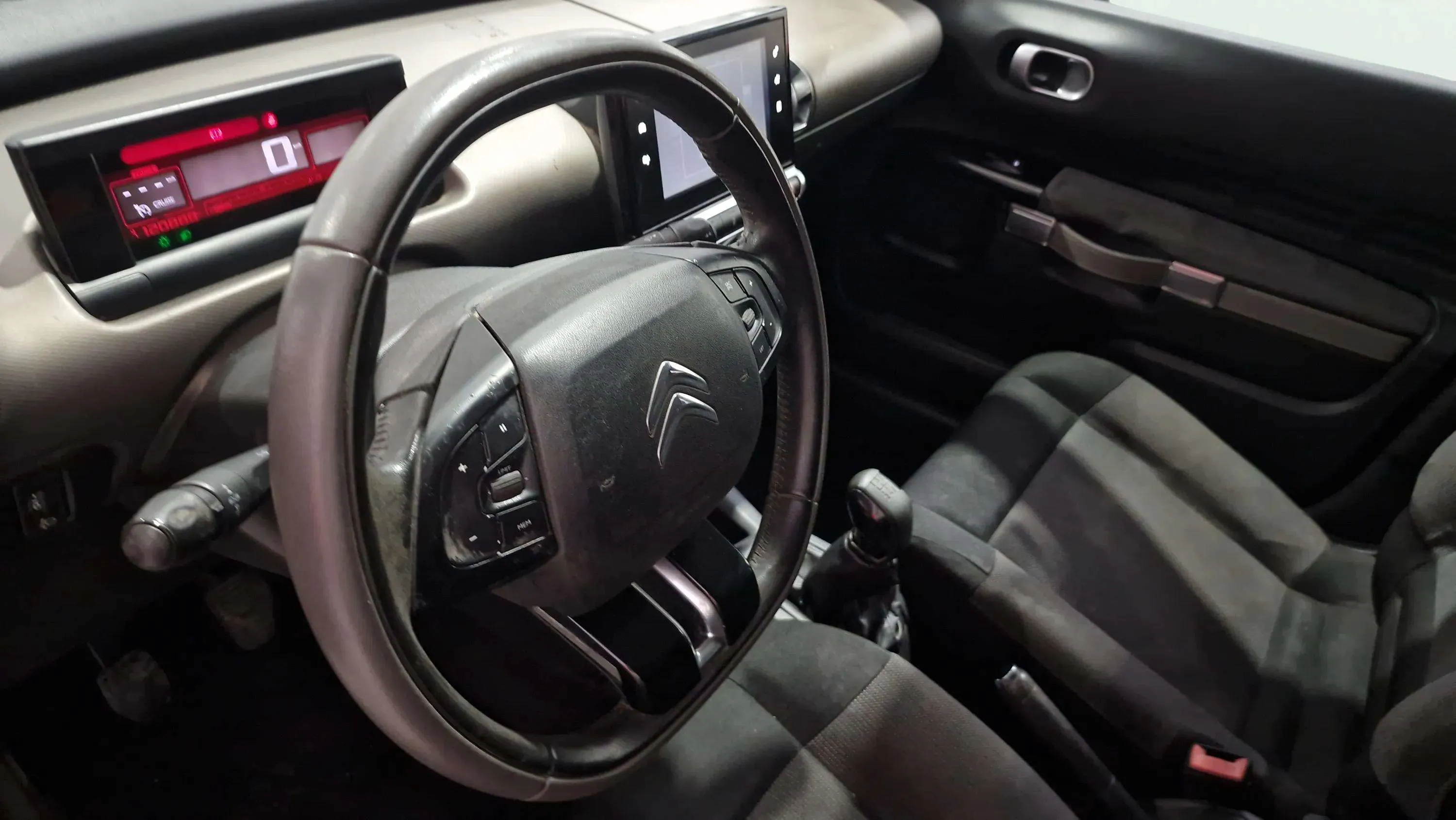 Citroën C4 Cactus BlueHDi Shine - foto 14