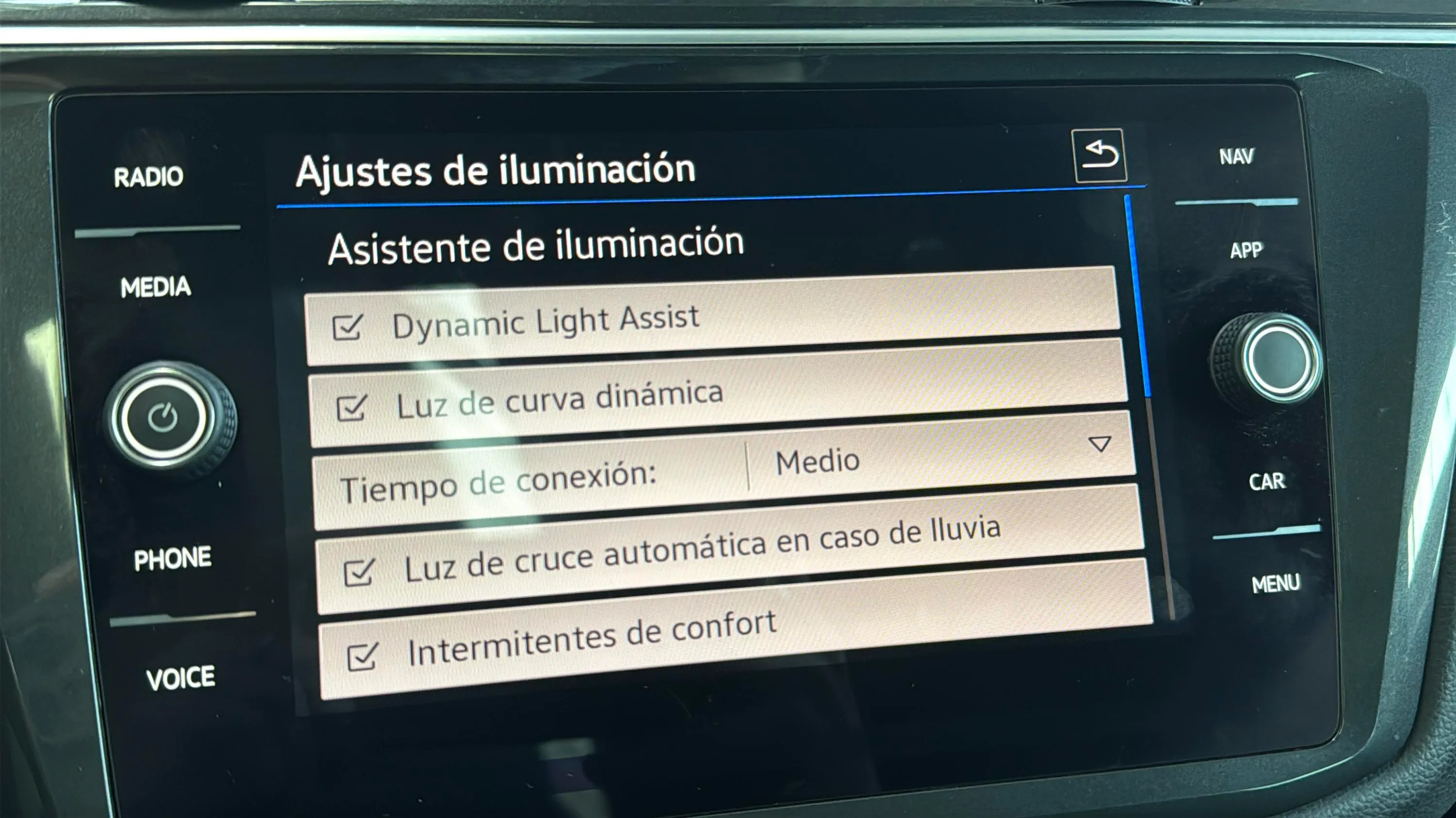 Volkswagen Tiguan Life 2.0 TDI DSG - foto 27