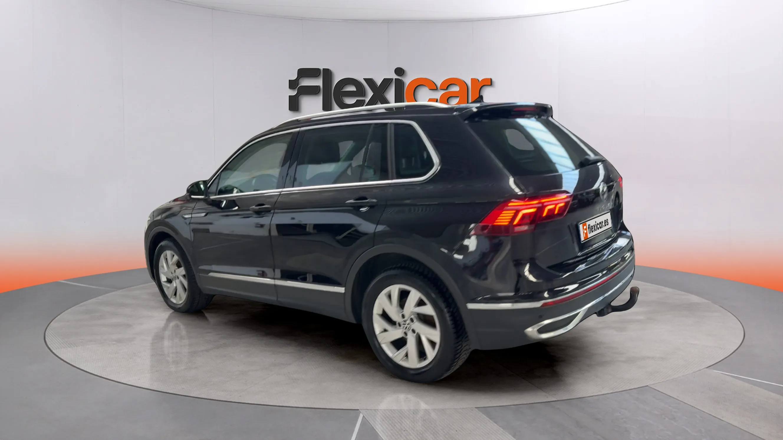 Volkswagen Tiguan Life 2.0 TDI DSG - foto 4