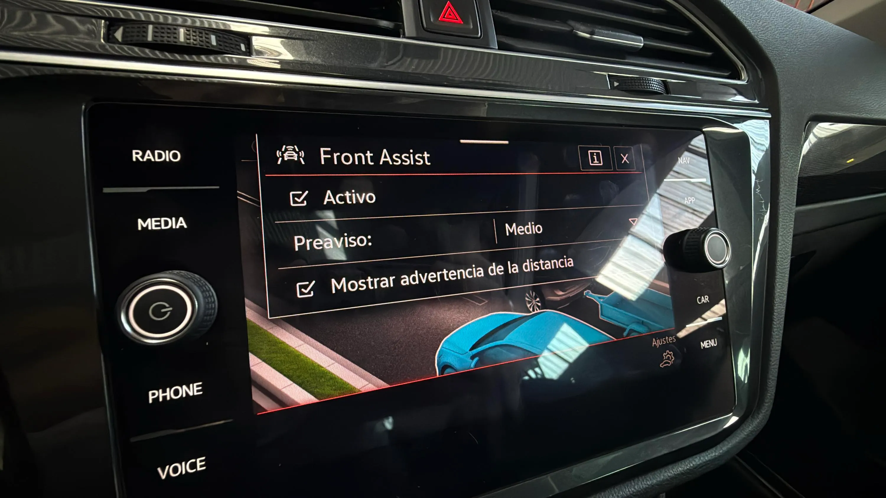 Volkswagen Tiguan Life 2.0 TDI DSG - foto 33