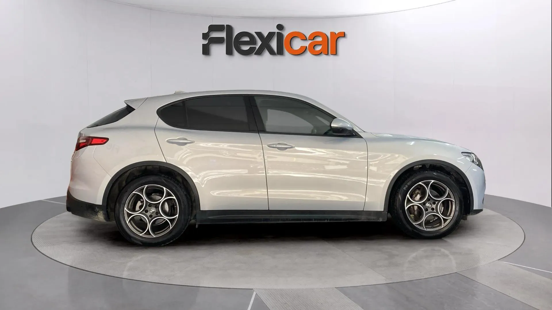 Alfa Romeo Stelvio 2.2 Diesel Sprint RWD - foto 8